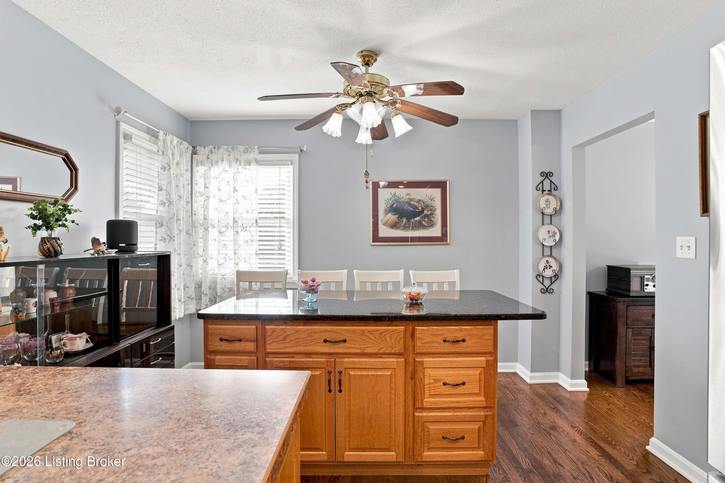 6217 Maywick Rd Property Photo 6