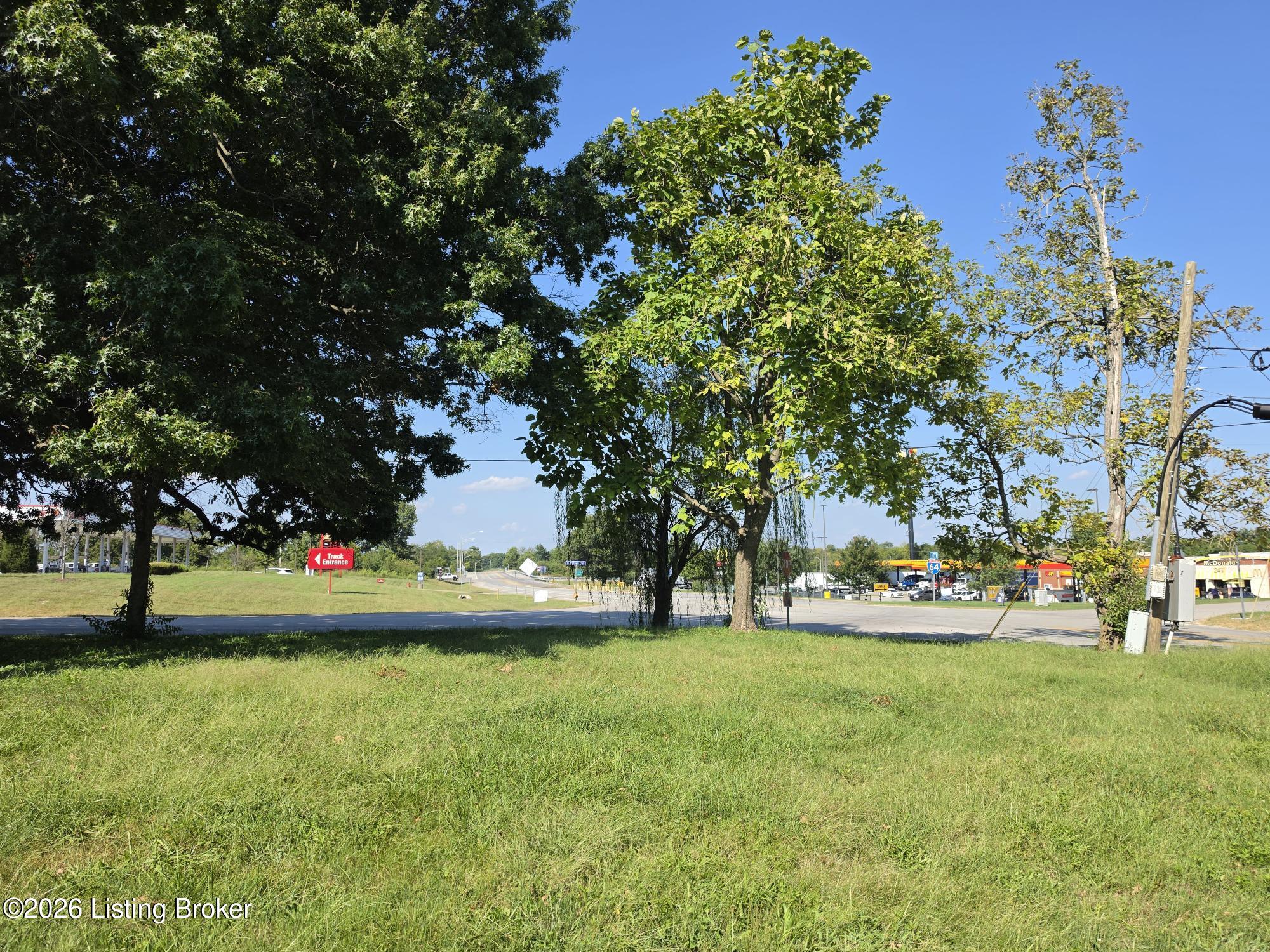 2047 Waddy Rd Property Photo 1