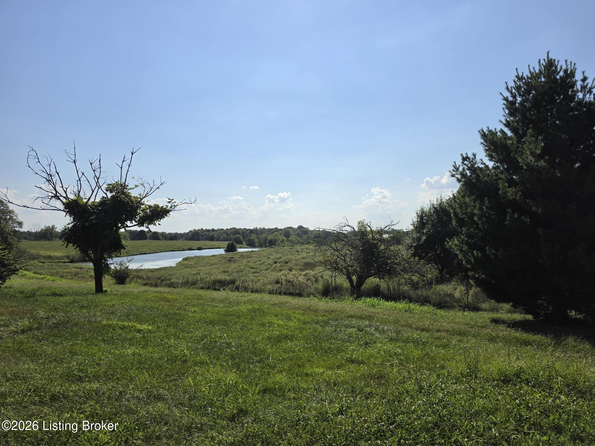 2047 Waddy Rd Property Photo 8