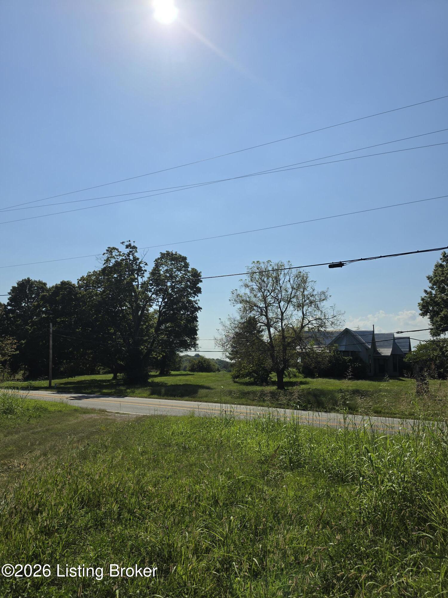 2047 Waddy Rd Property Photo 9
