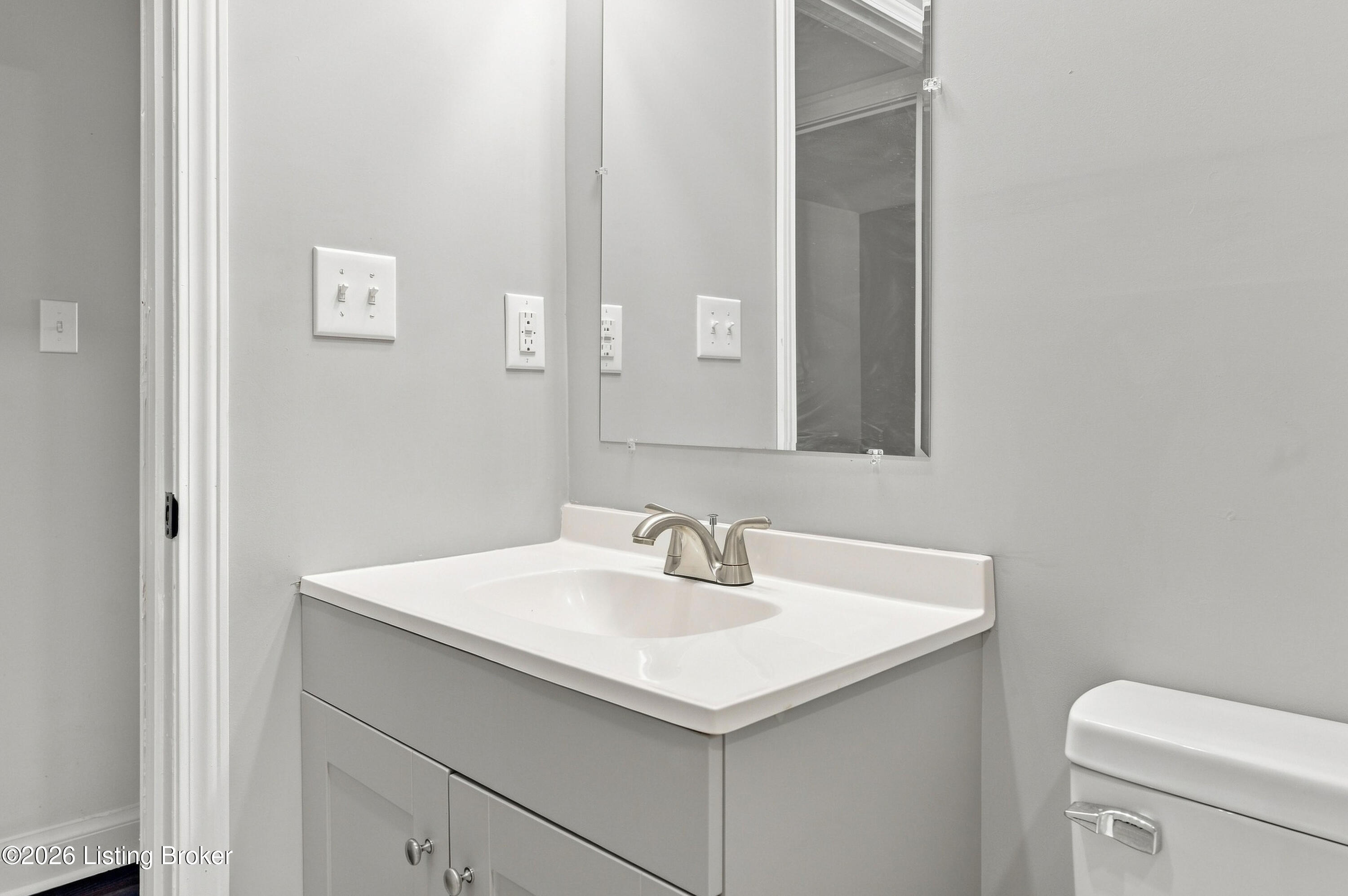 4933 W Pages Ln Property Photo 27