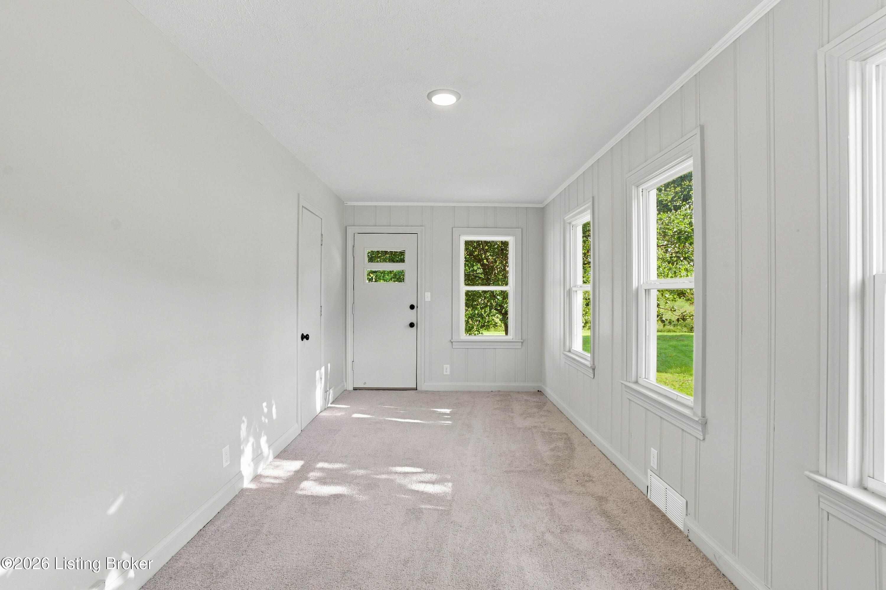 4933 W Pages Ln Property Photo 29