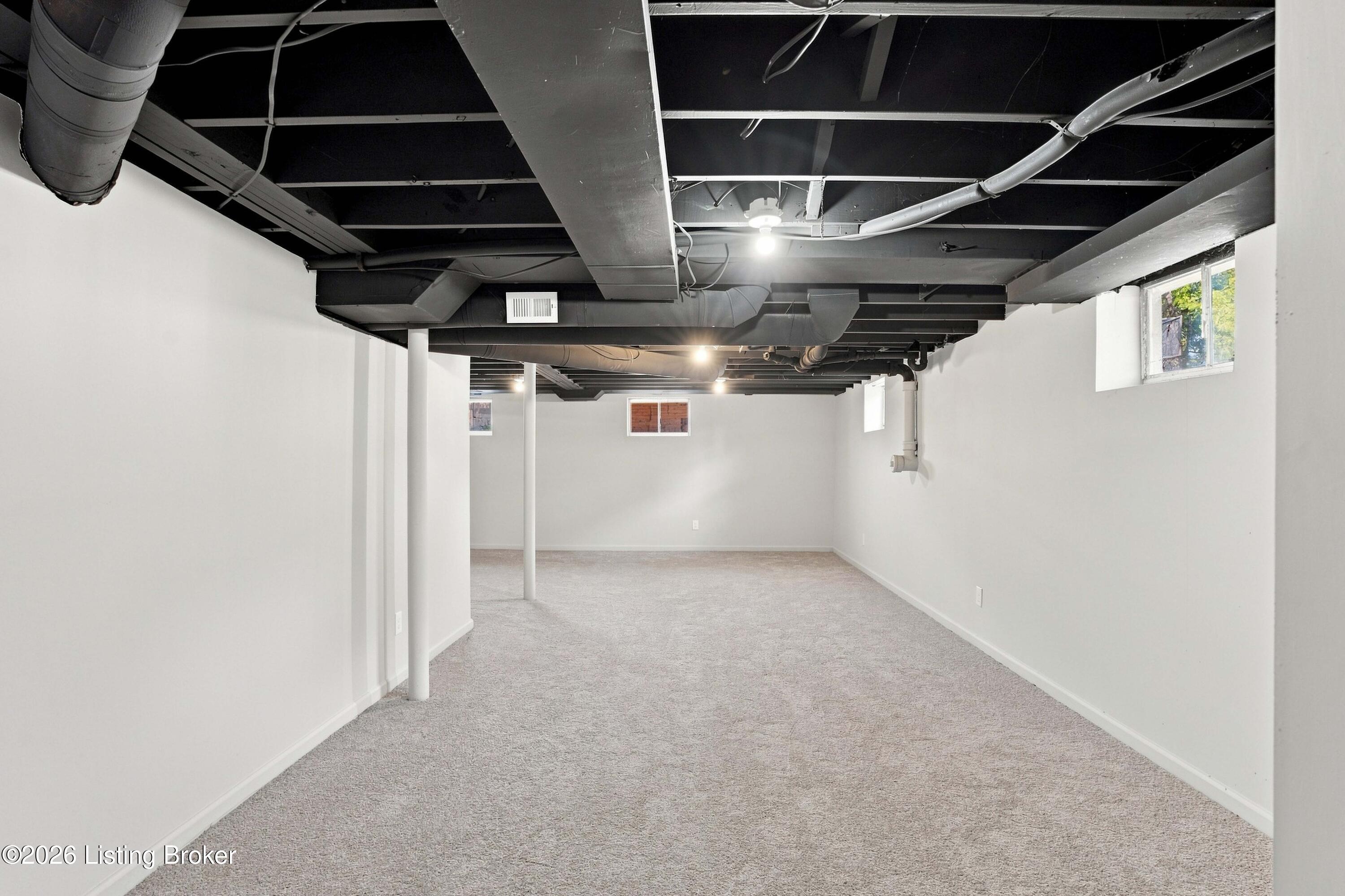 4933 W Pages Ln Property Photo 32