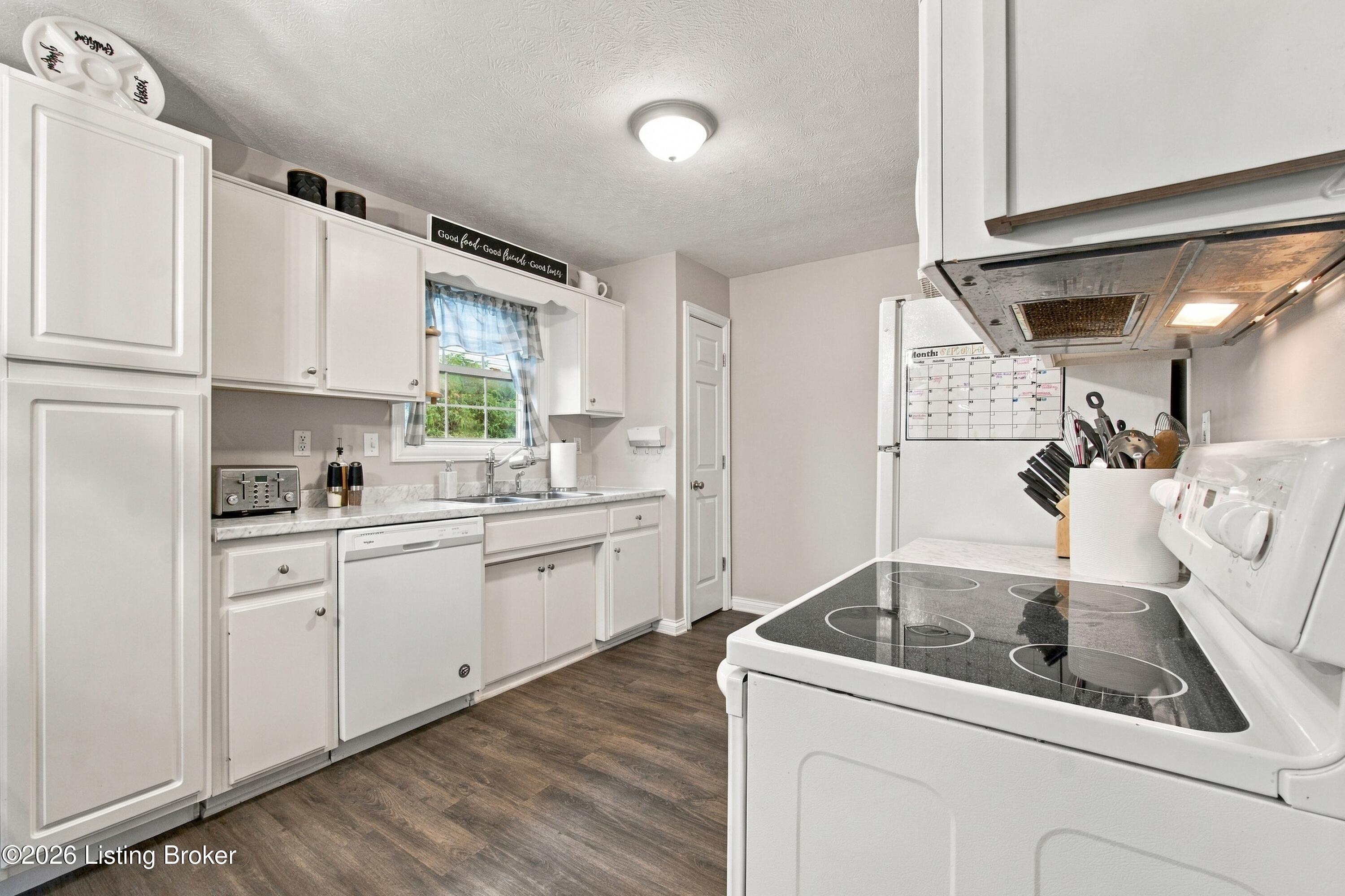 3020 Mason Way Property Photo 18