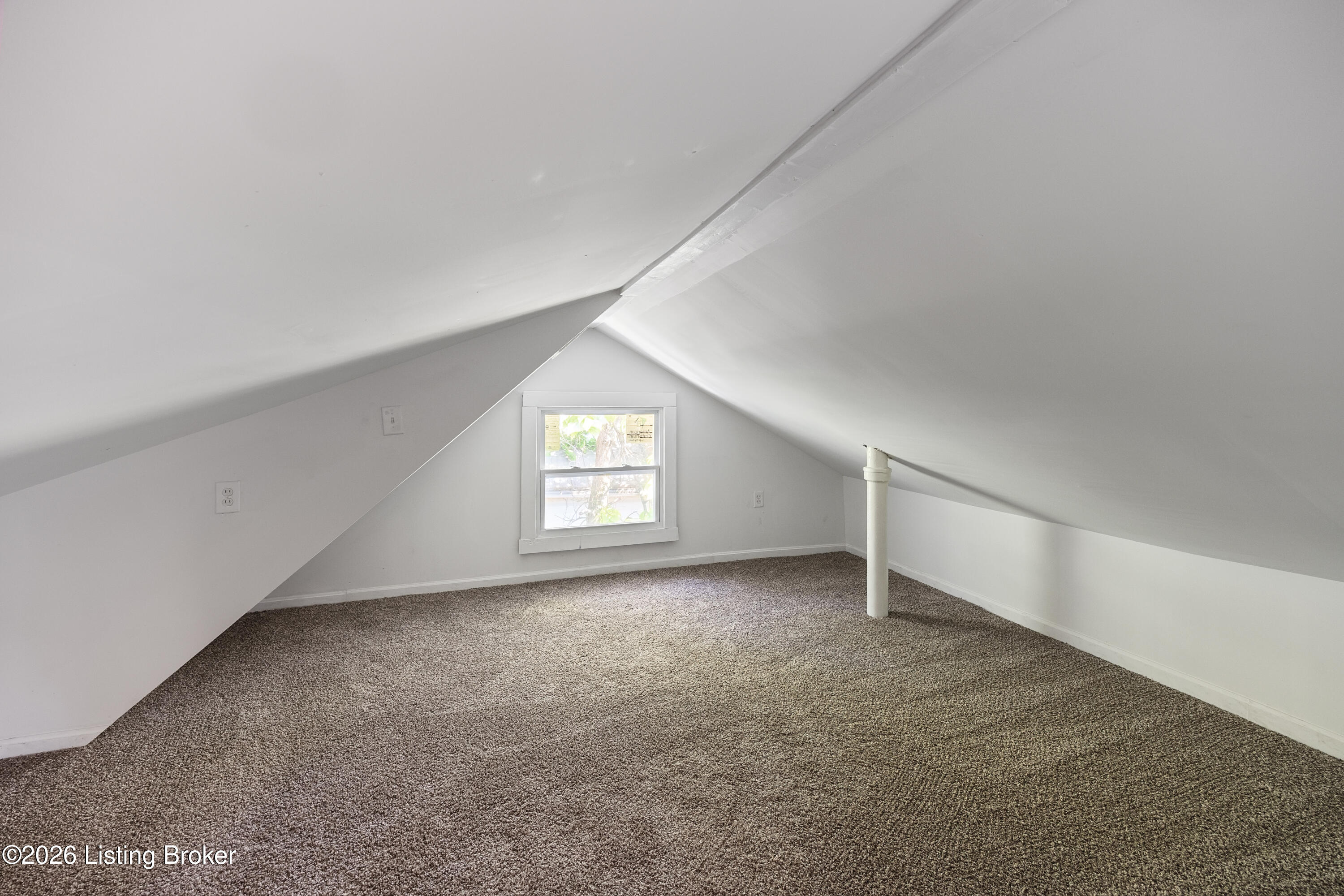 1219 S 32nd St Property Photo 36