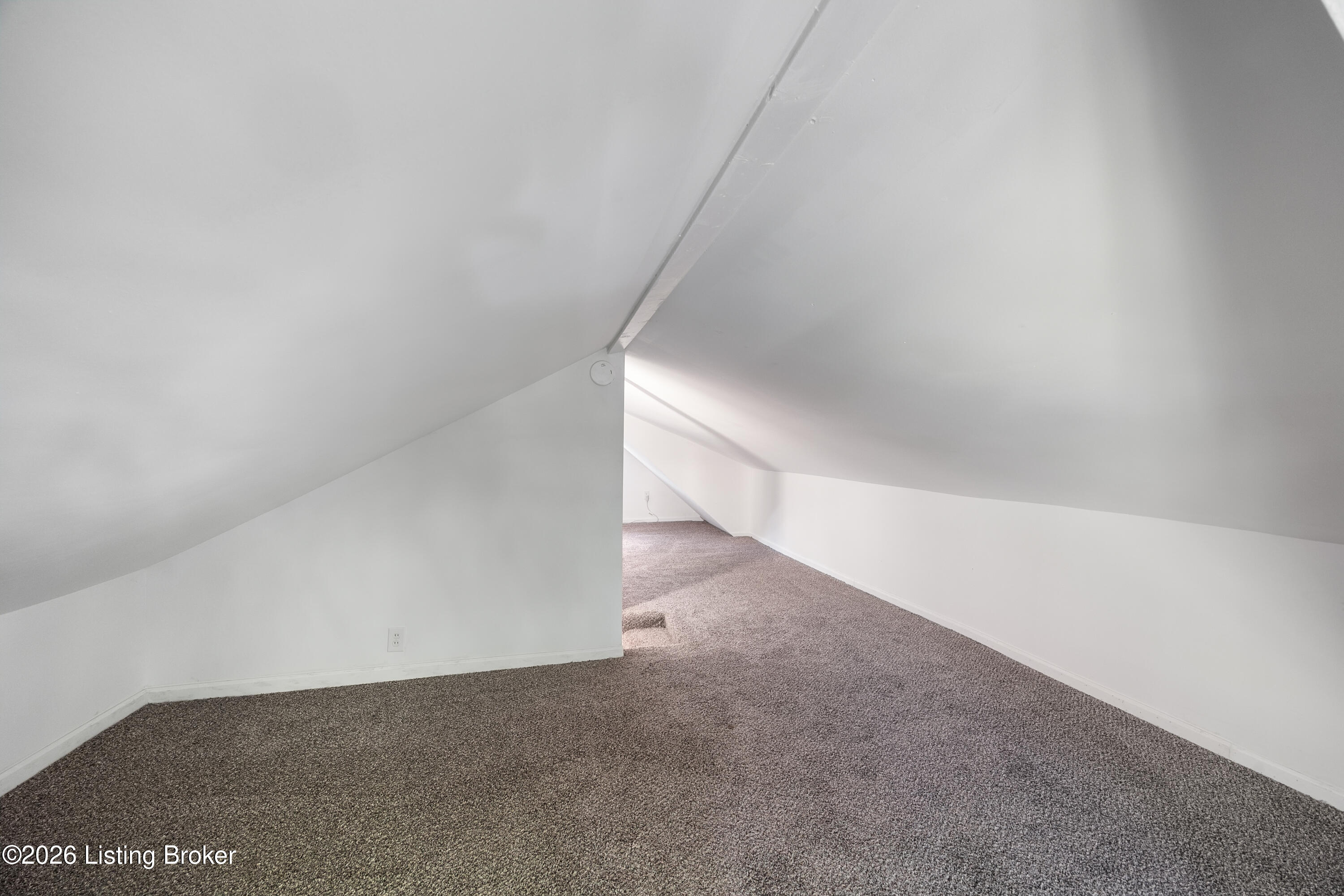 1219 S 32nd St Property Photo 37
