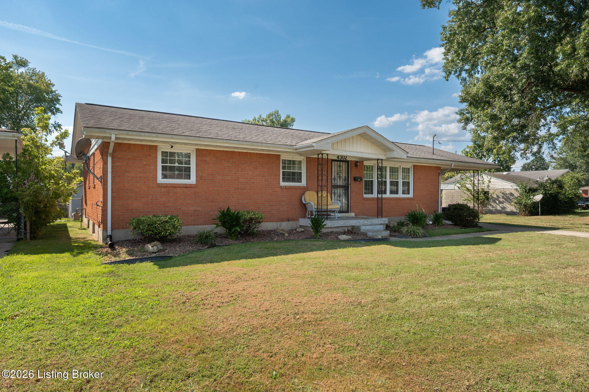 4302 Lahnna Dr Property Photo 3