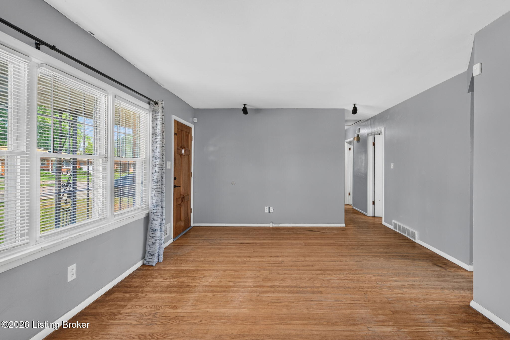 4302 Lahnna Dr Property Photo 6