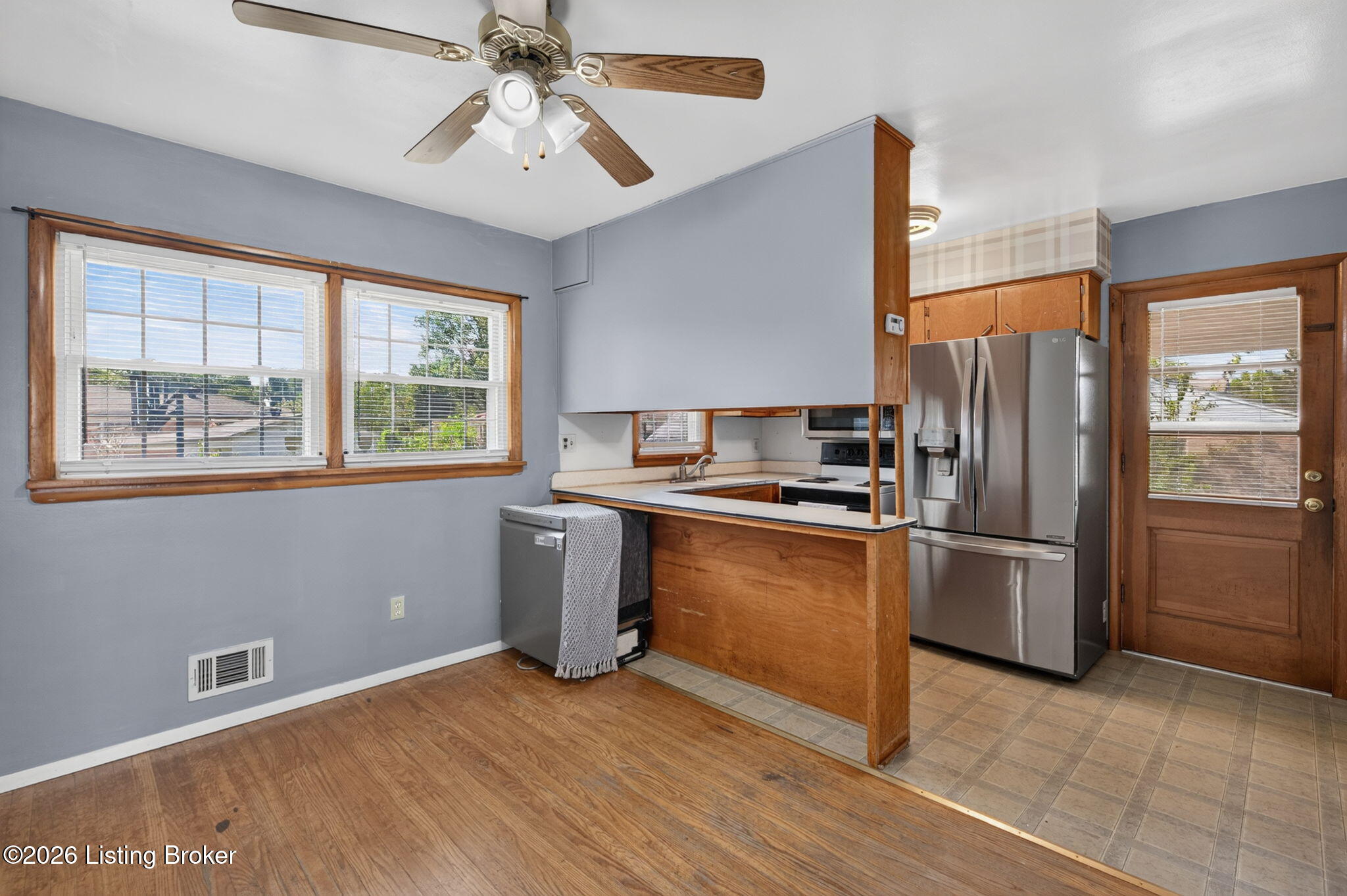 4302 Lahnna Dr Property Photo 7
