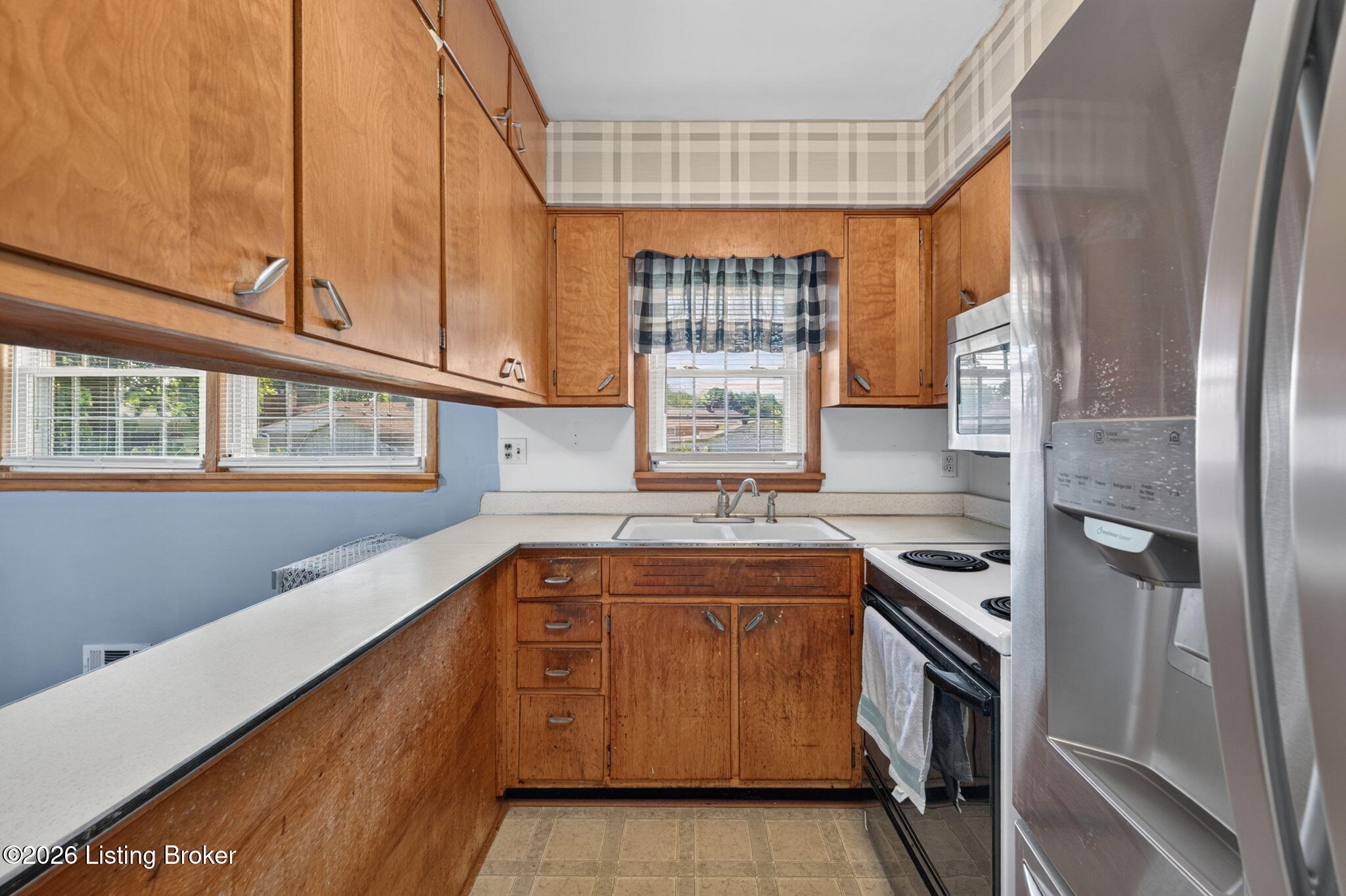 4302 Lahnna Dr Property Photo 10