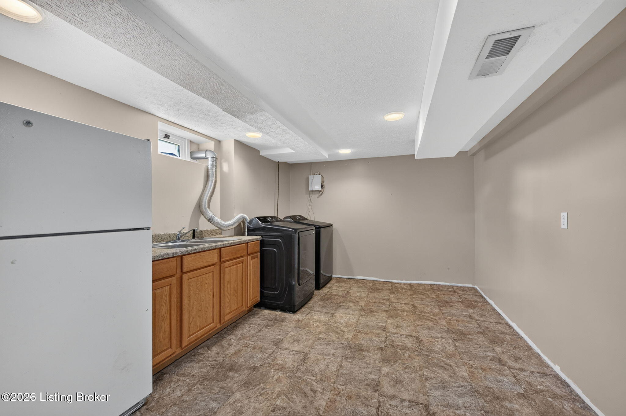 4302 Lahnna Dr Property Photo 25