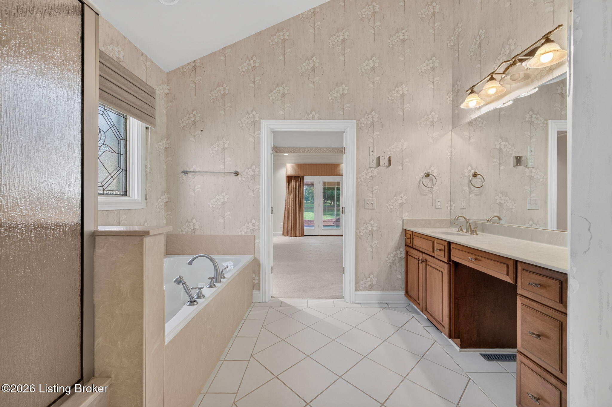 10413 Martinside Dr Property Photo 37