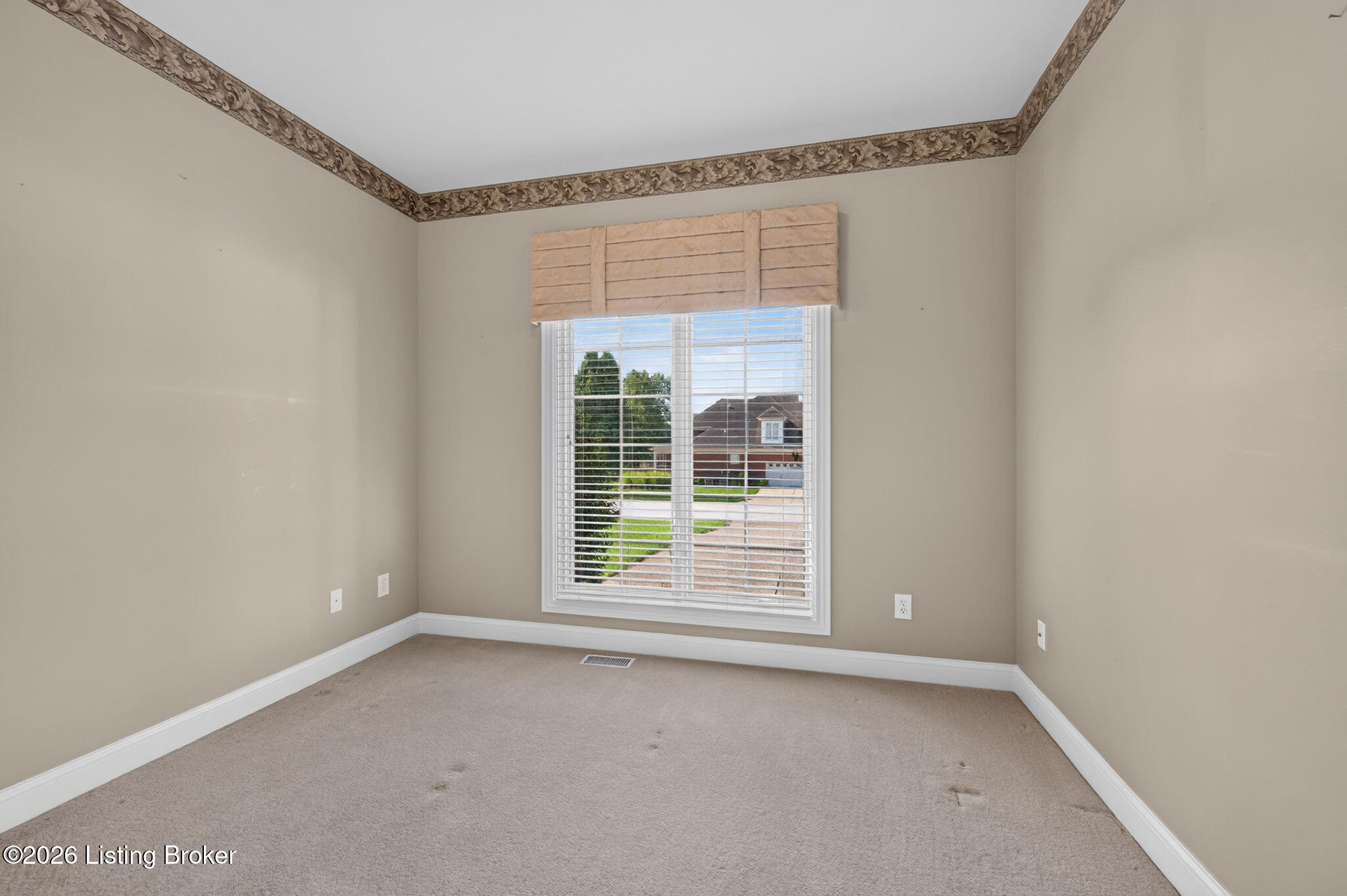 10413 Martinside Dr Property Photo 39