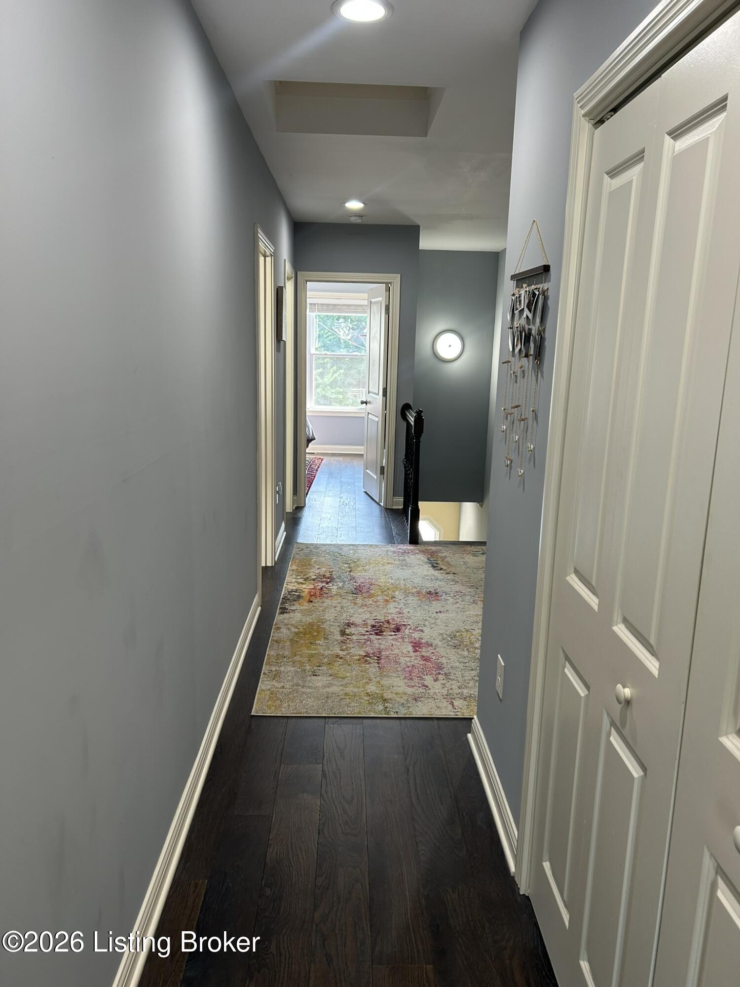 509 E Ormsby Ave Property Photo 27