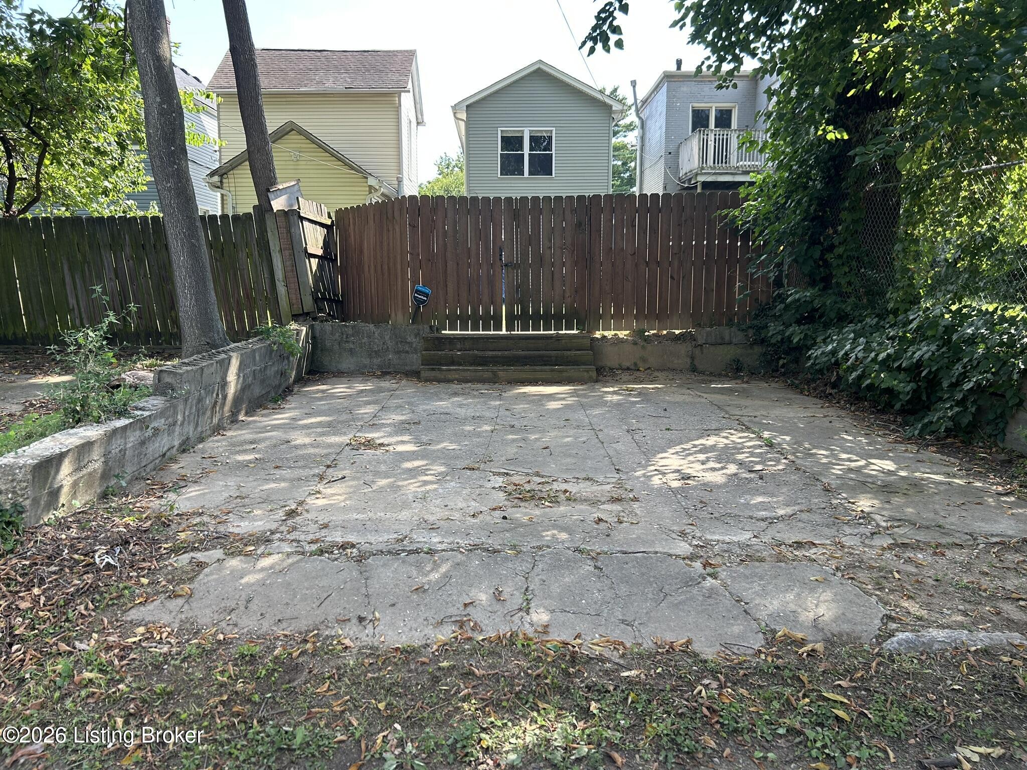 509 E Ormsby Ave Property Photo 42