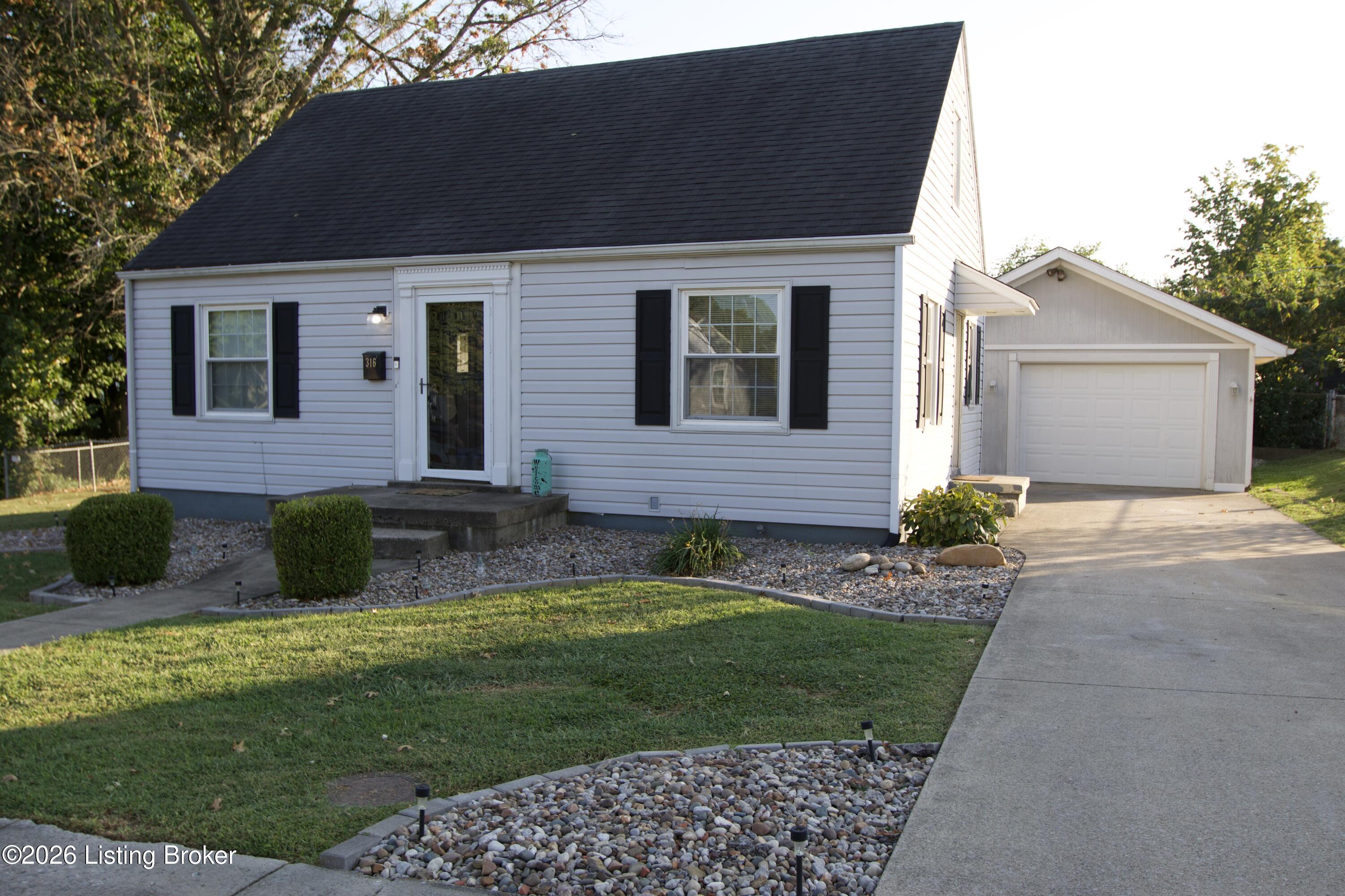 316 Robin Rd