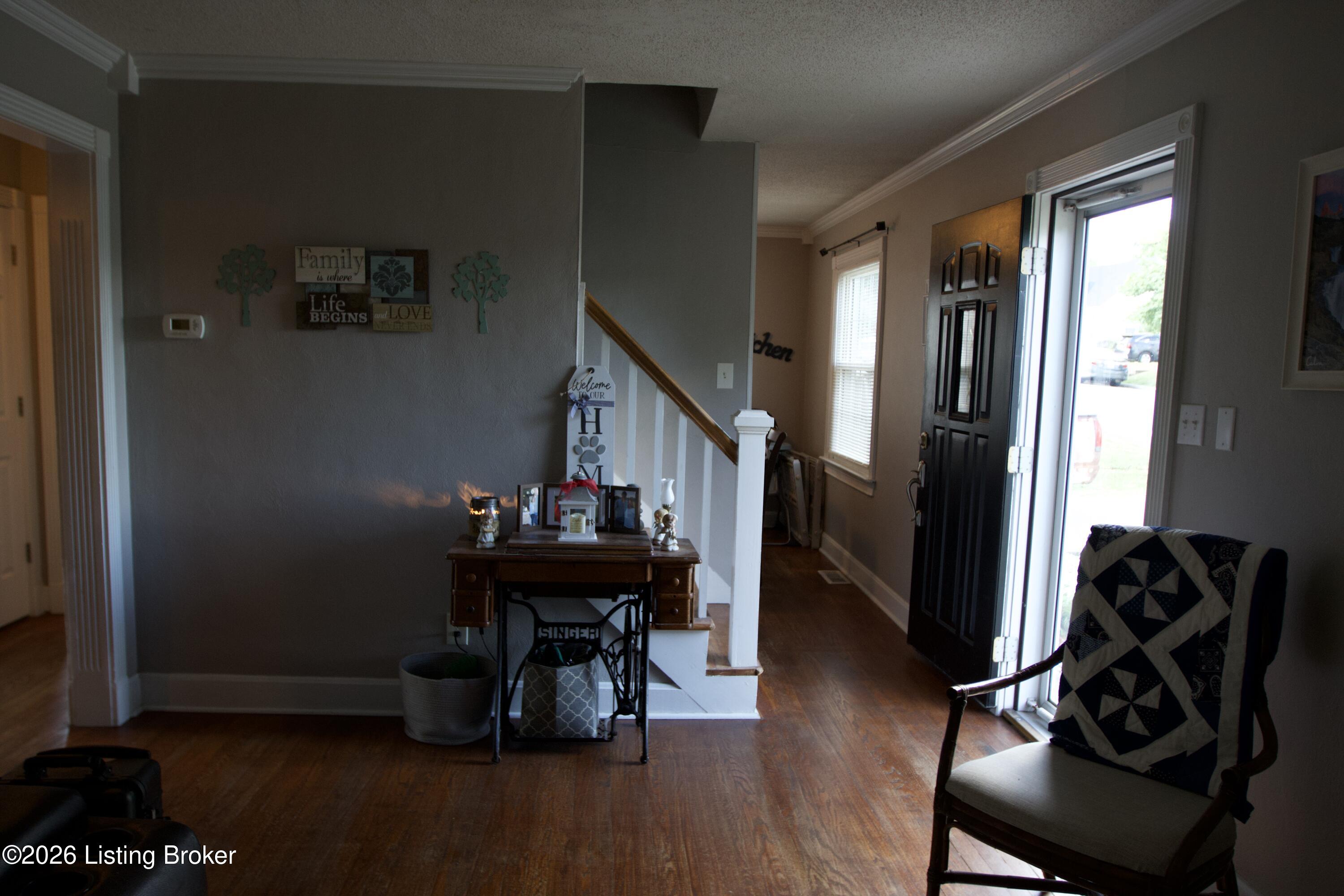 316 Robin Rd Property Photo 9