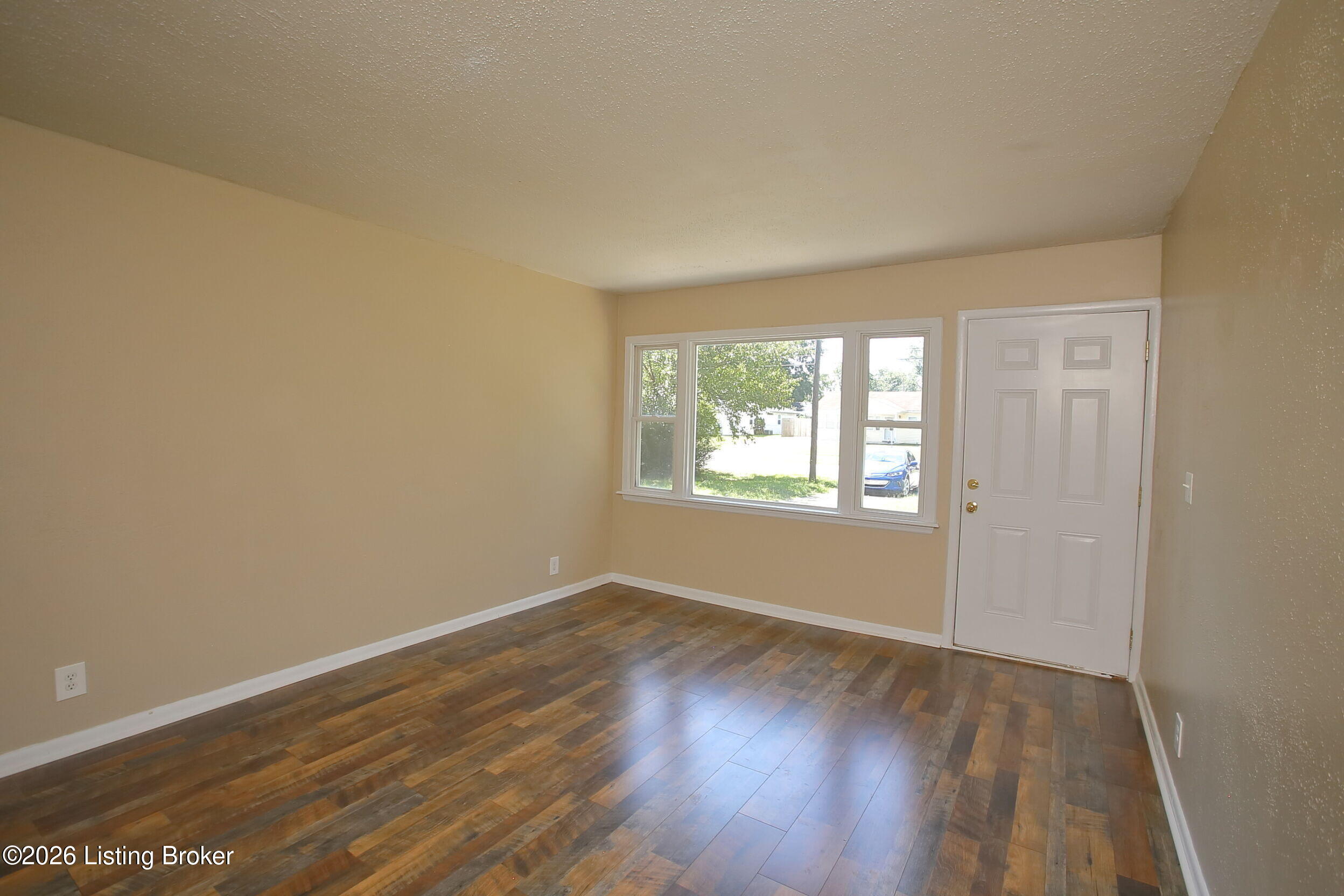 7115 Ethan Allen Way Property Photo 6