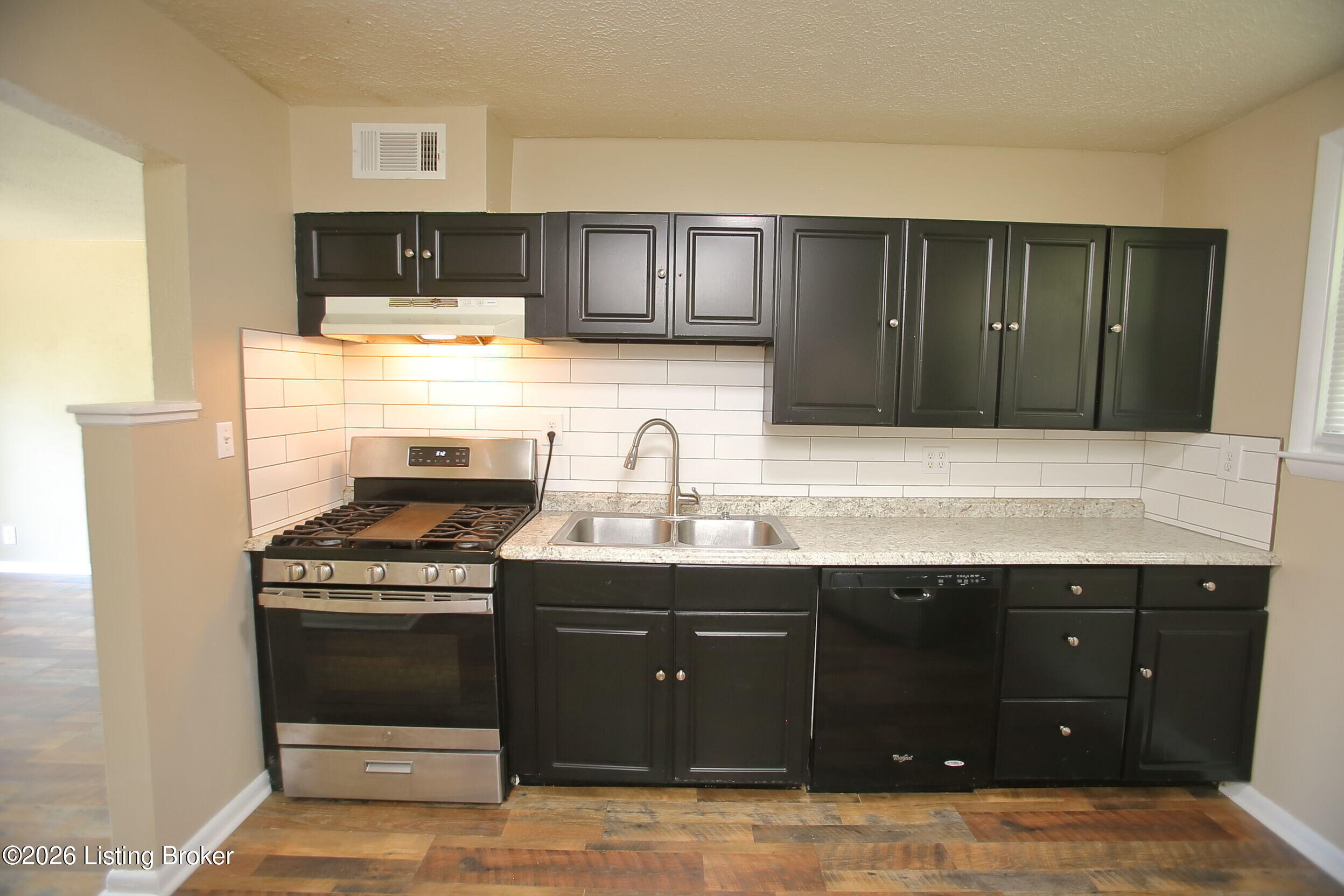 7115 Ethan Allen Way Property Photo 11