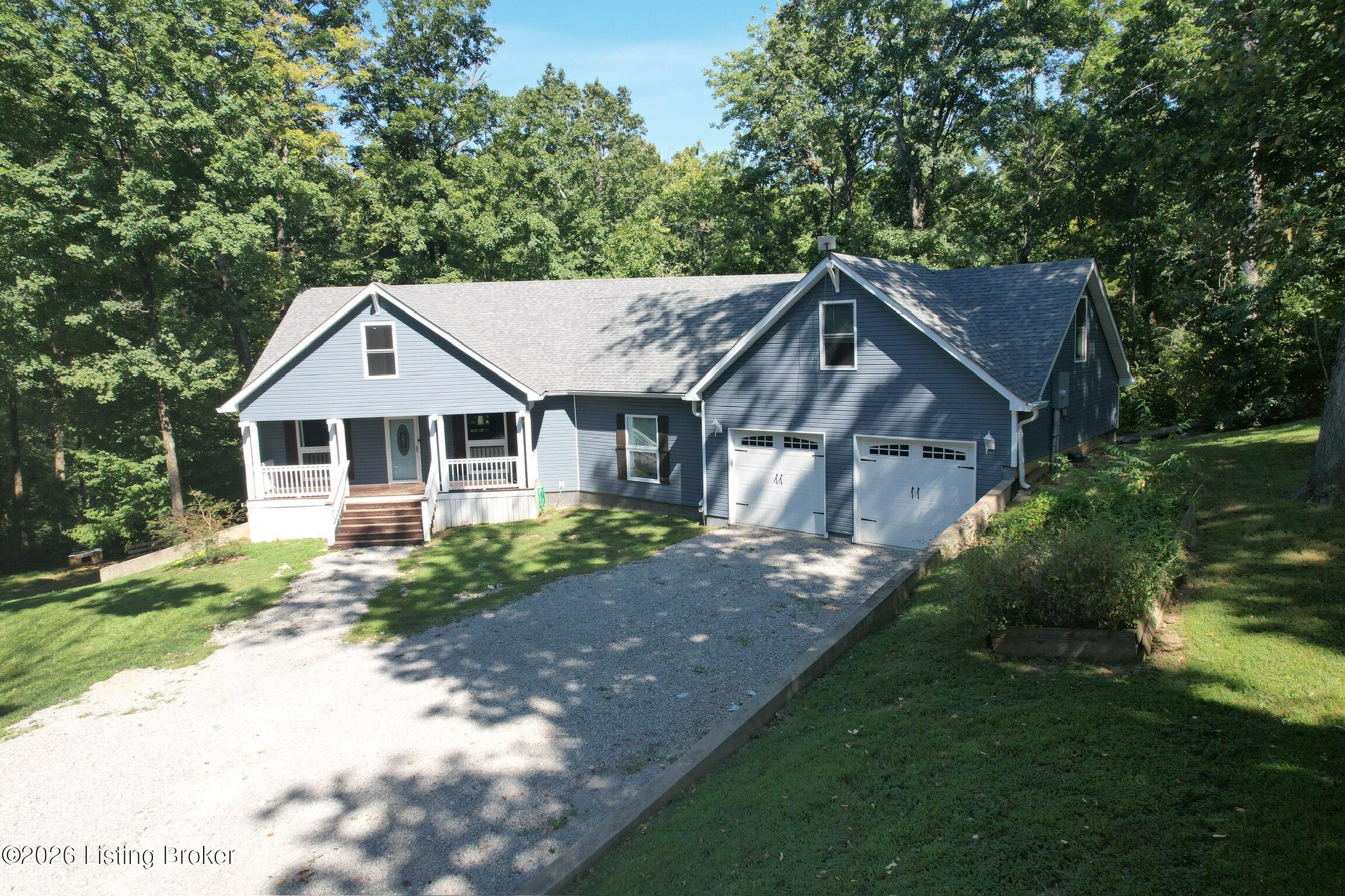 200 Bells Mill Ct. Property Photo 2
