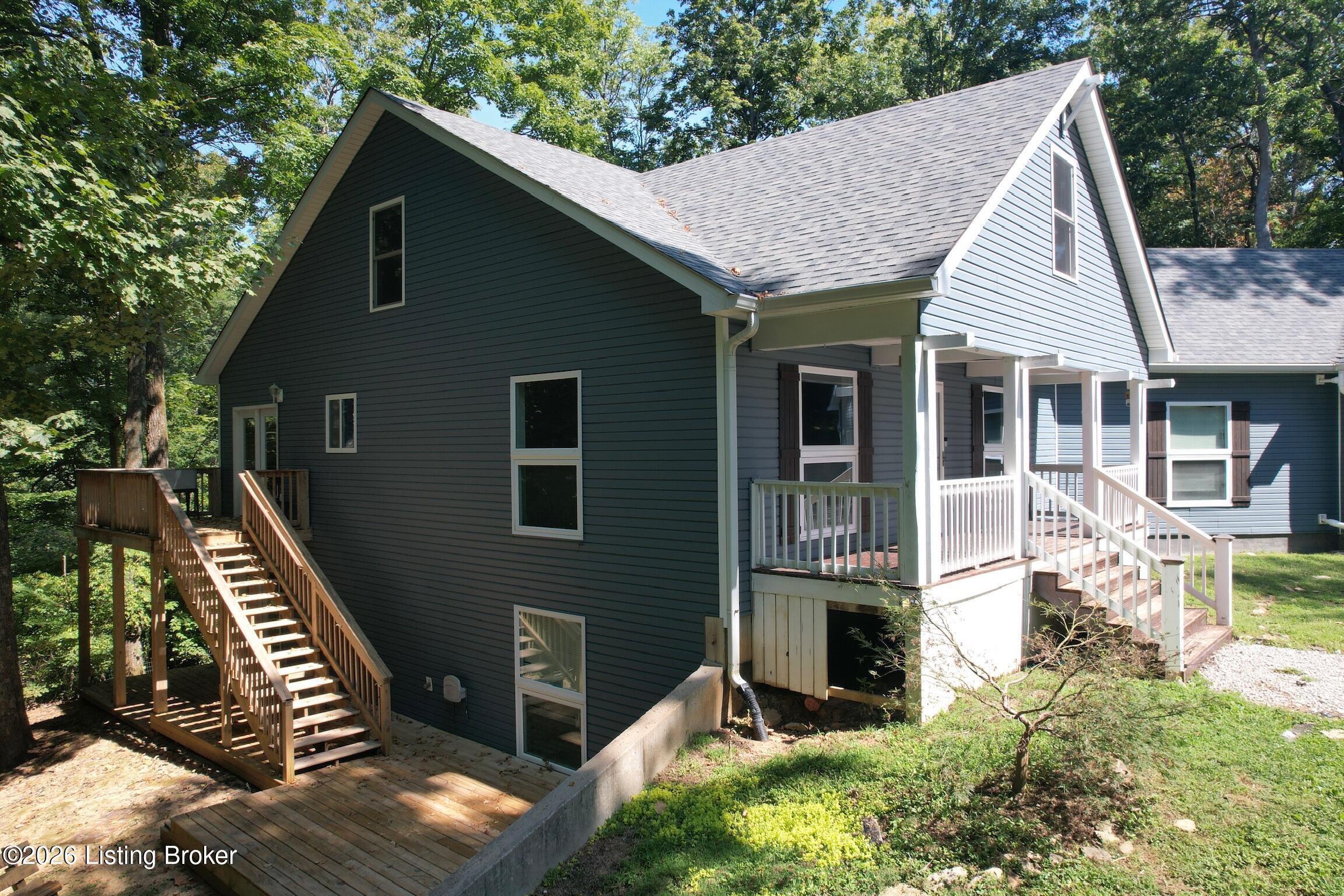 200 Bells Mill Ct. Property Photo 11