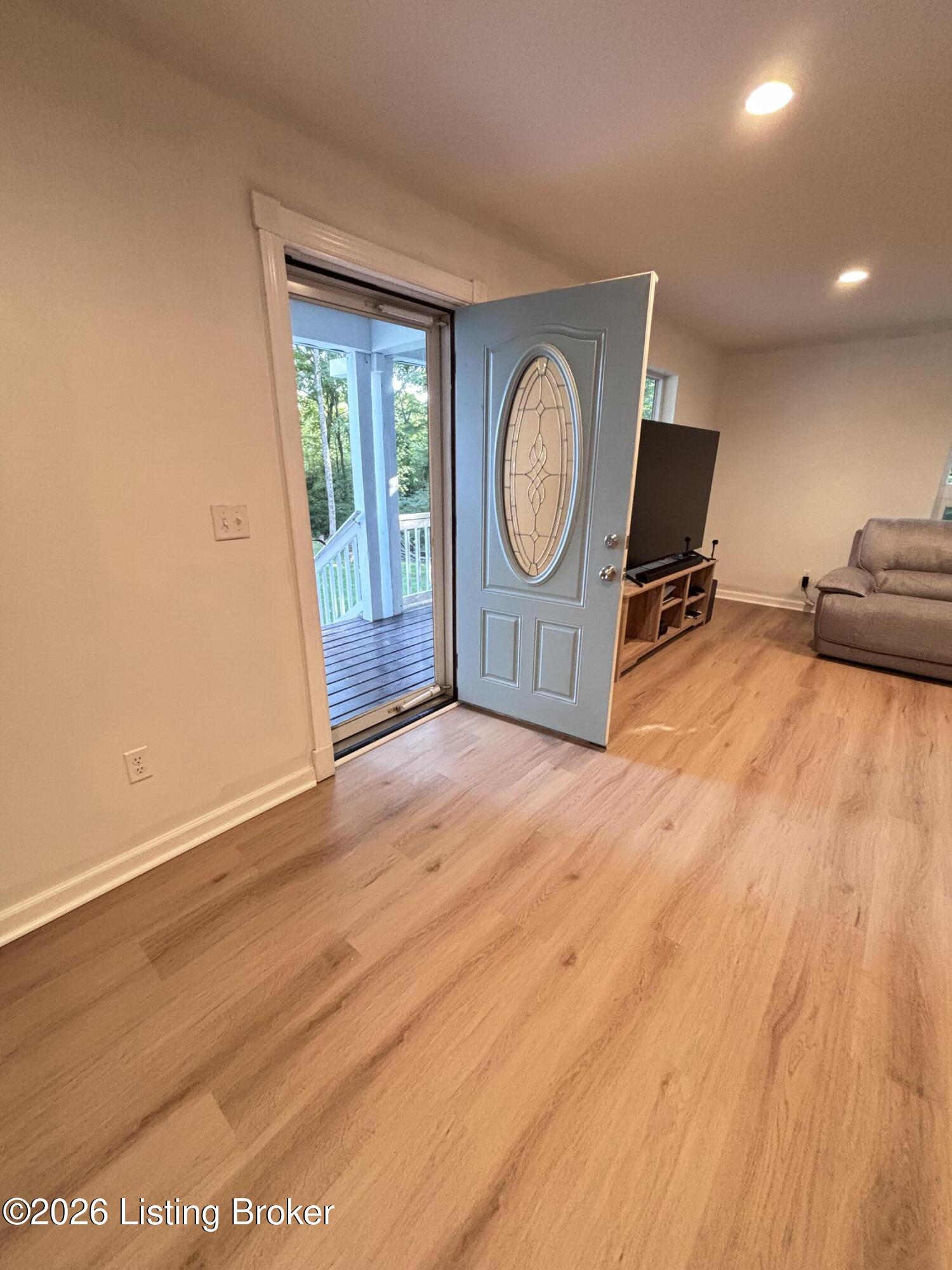 200 Bells Mill Ct. Property Photo 13