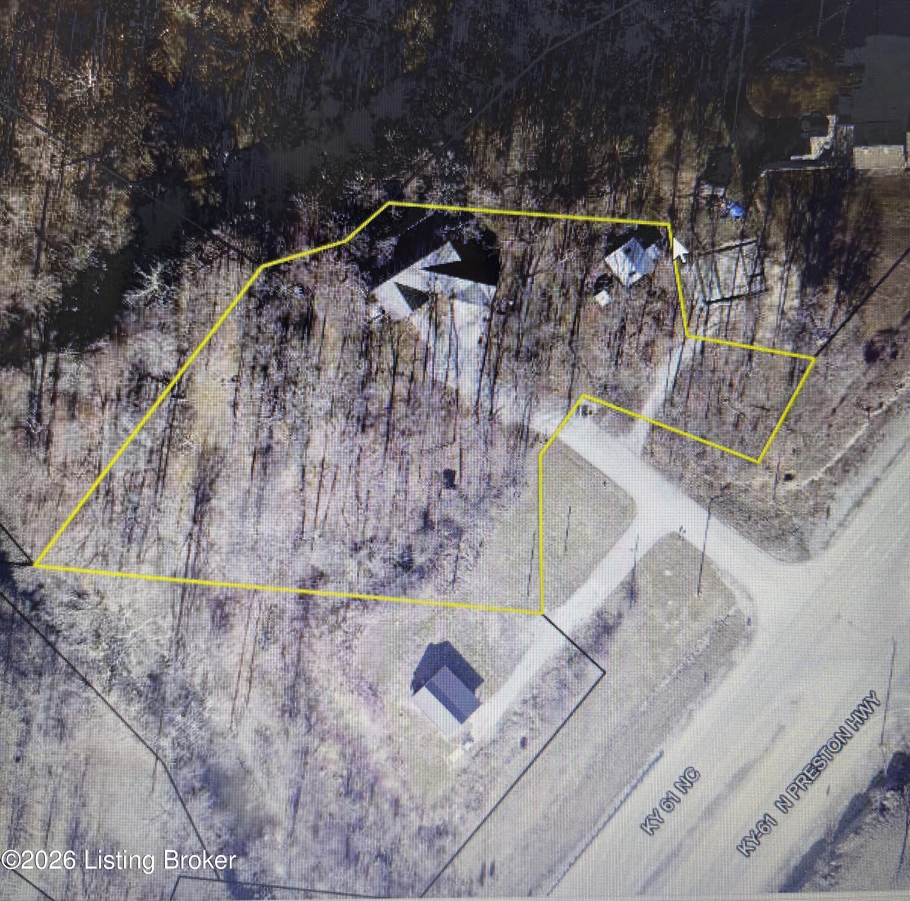 200 Bells Mill Ct. Property Photo 17