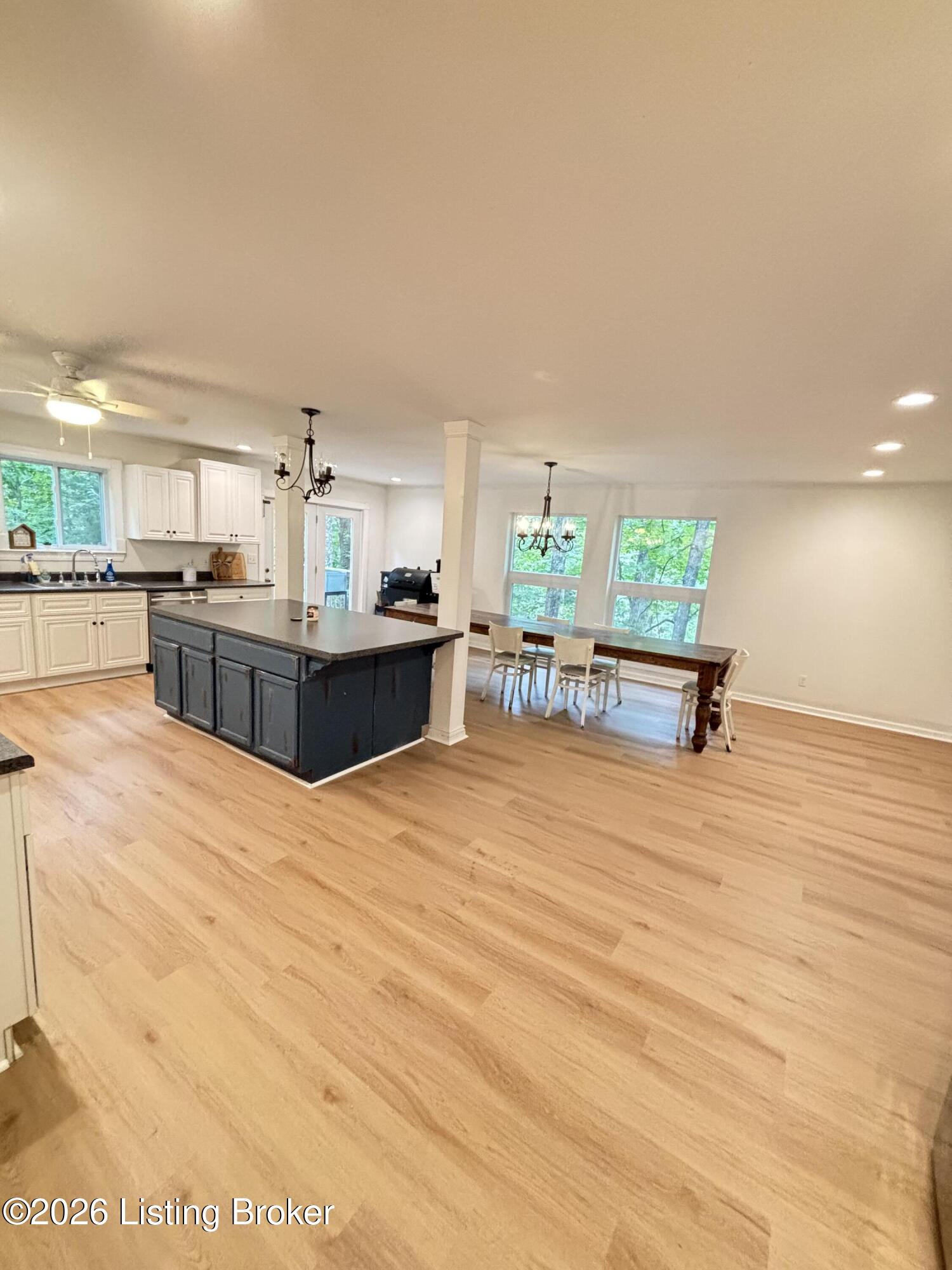 200 Bells Mill Ct. Property Photo 28