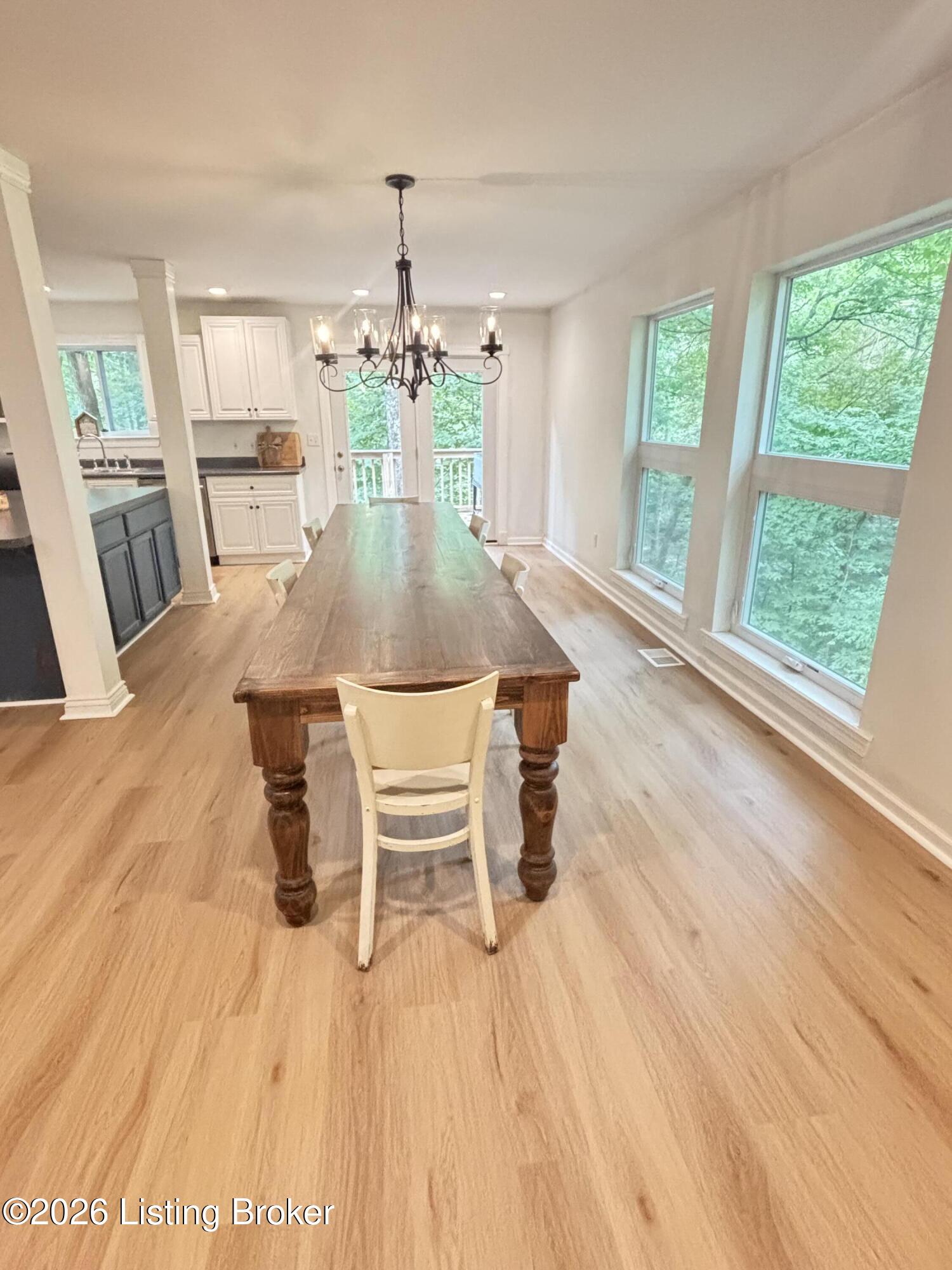 200 Bells Mill Ct. Property Photo 44