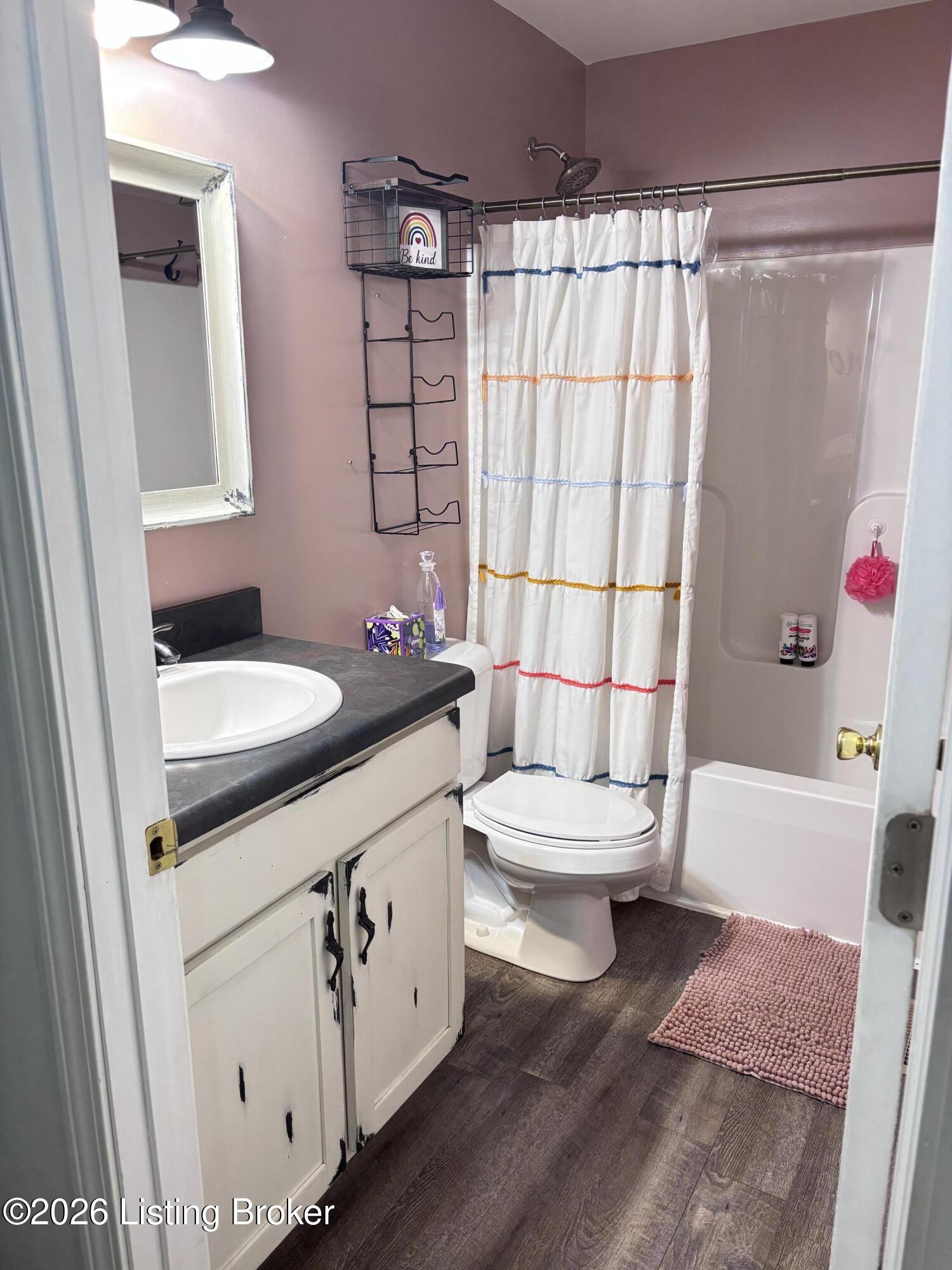 200 Bells Mill Ct. Property Photo 69
