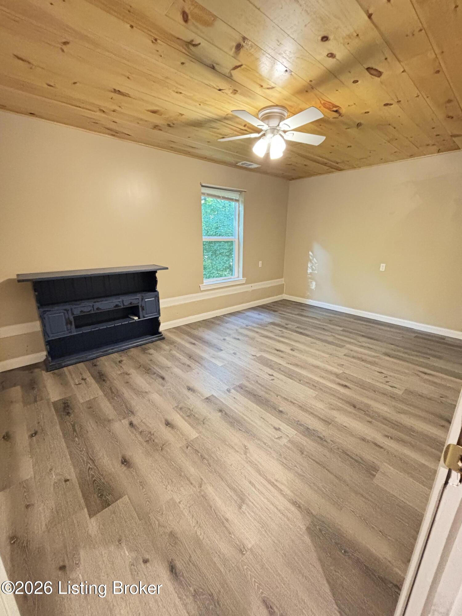 200 Bells Mill Ct. Property Photo 114