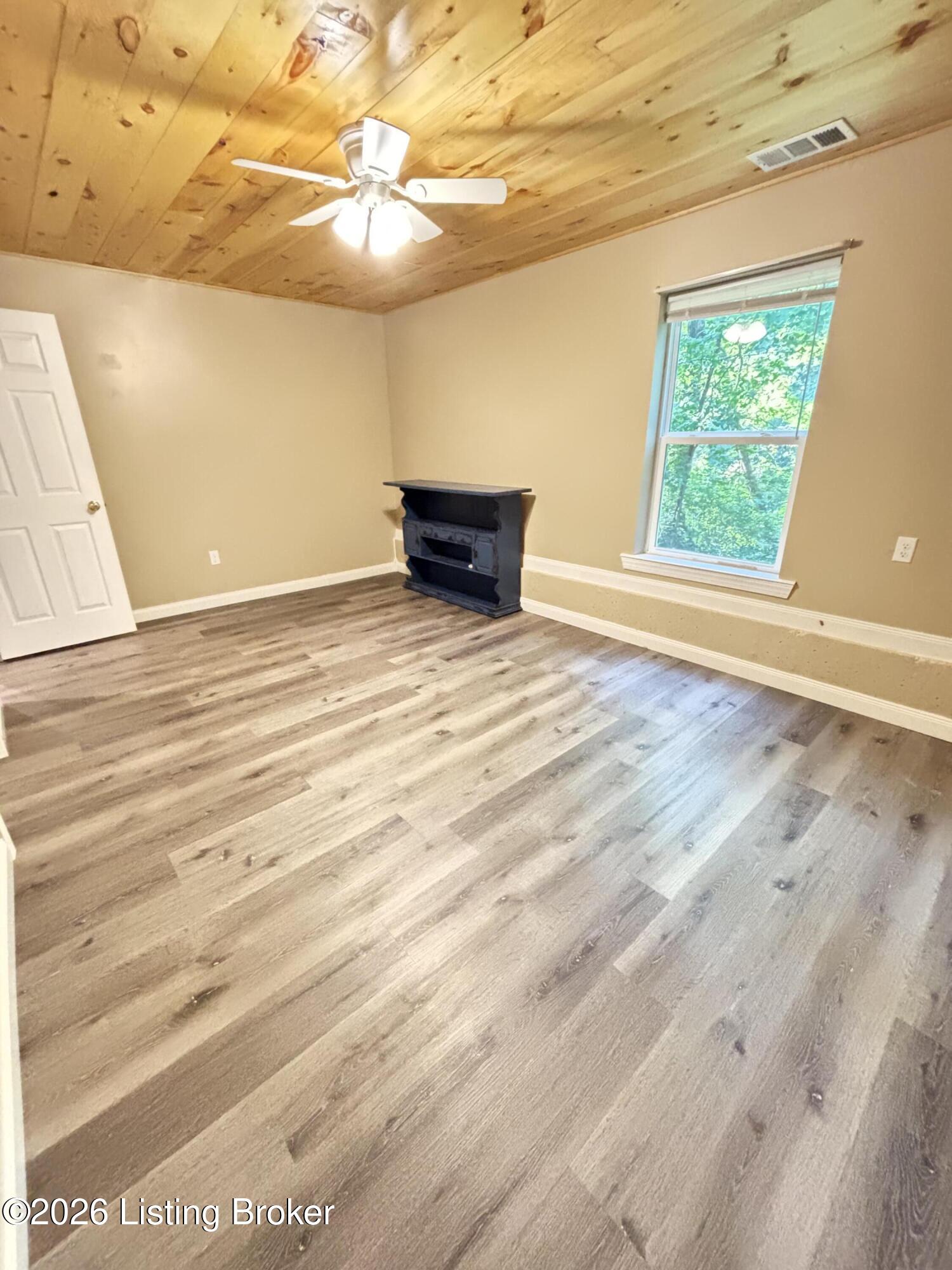 200 Bells Mill Ct. Property Photo 115
