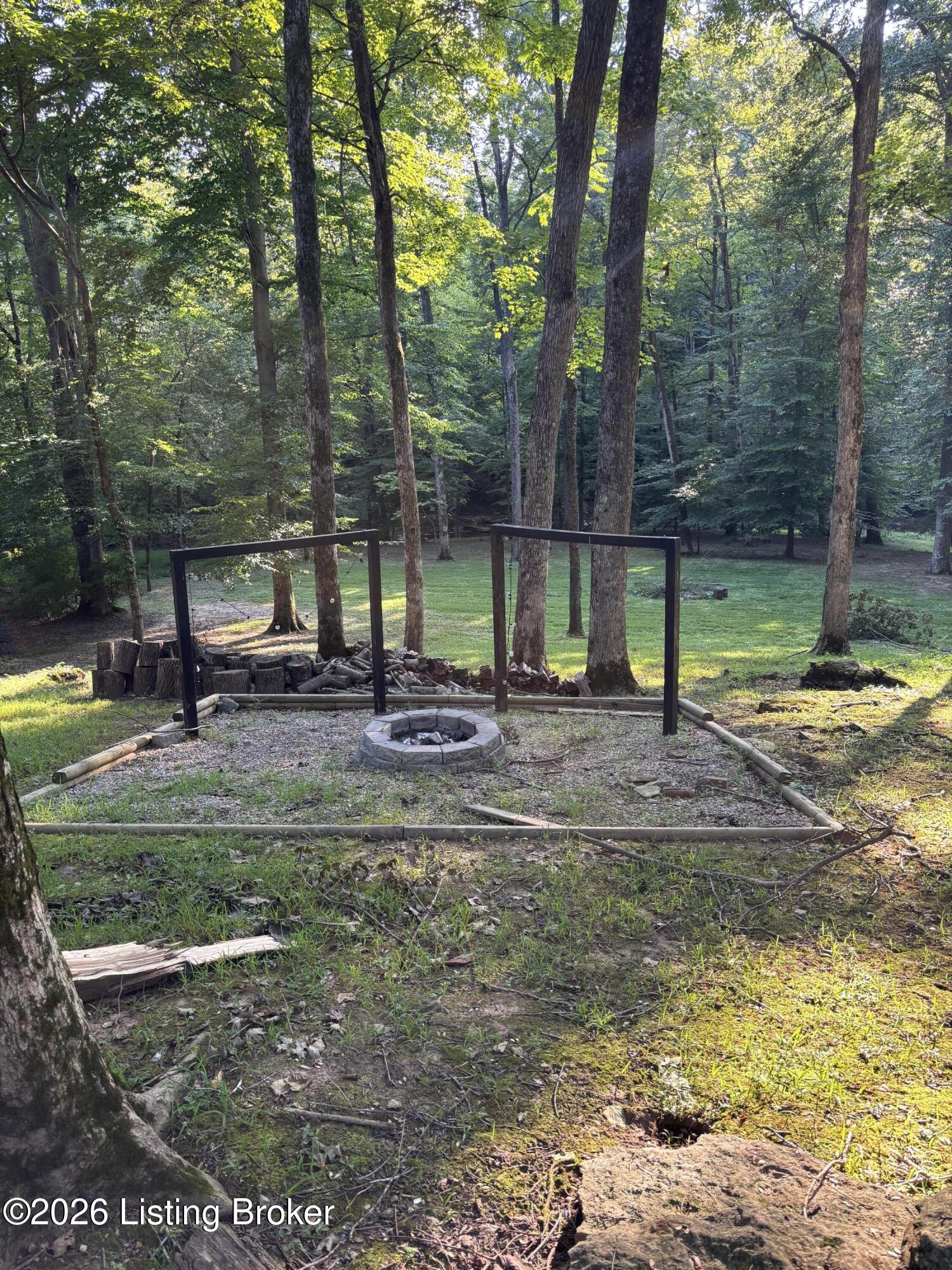 200 Bells Mill Ct. Property Photo 129