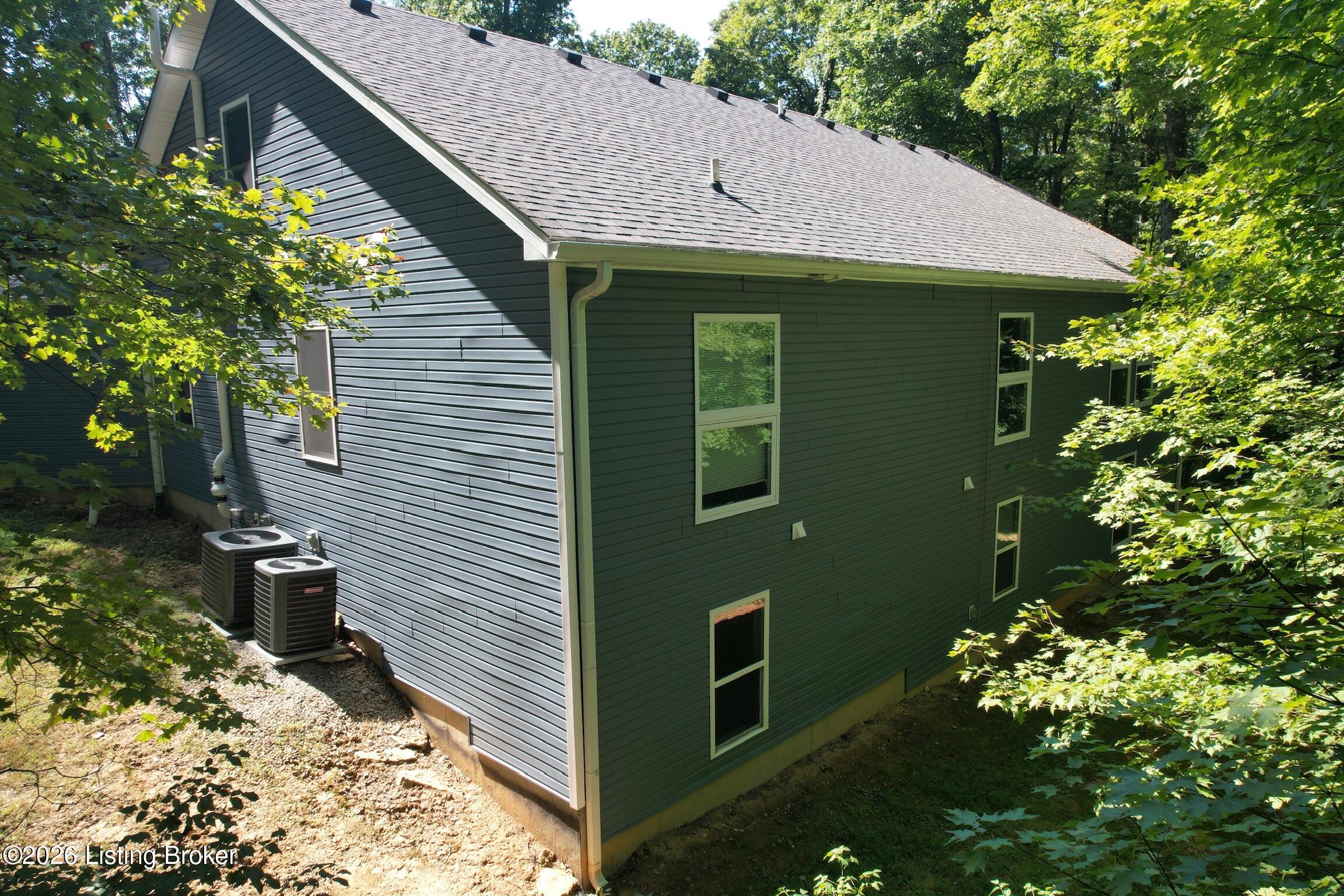 200 Bells Mill Ct. Property Photo 149