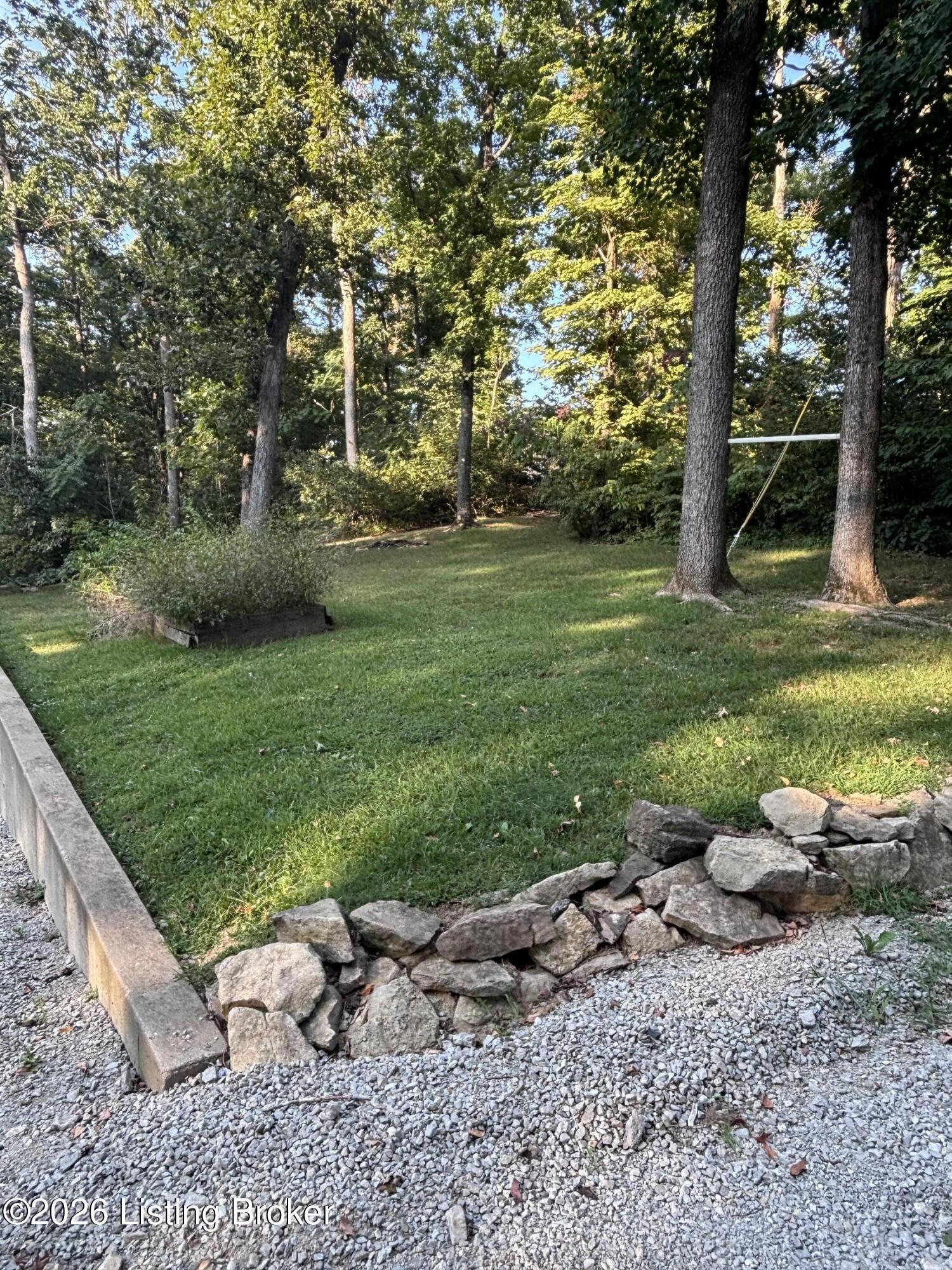 200 Bells Mill Ct. Property Photo 159
