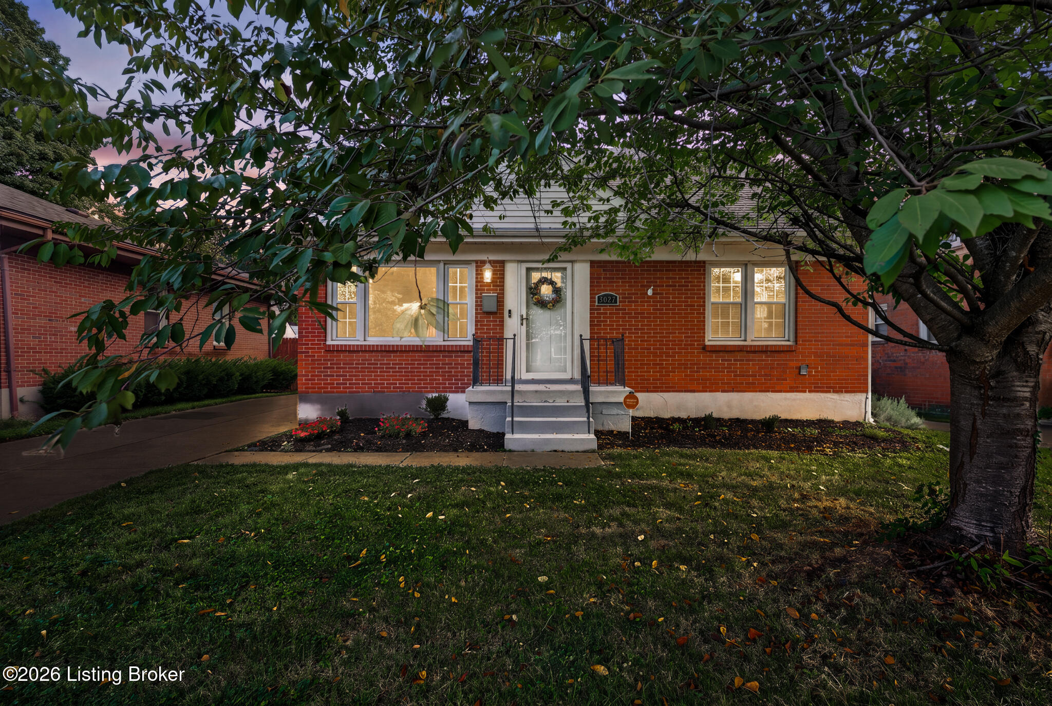 3027 Nadina Dr Property Photo 1