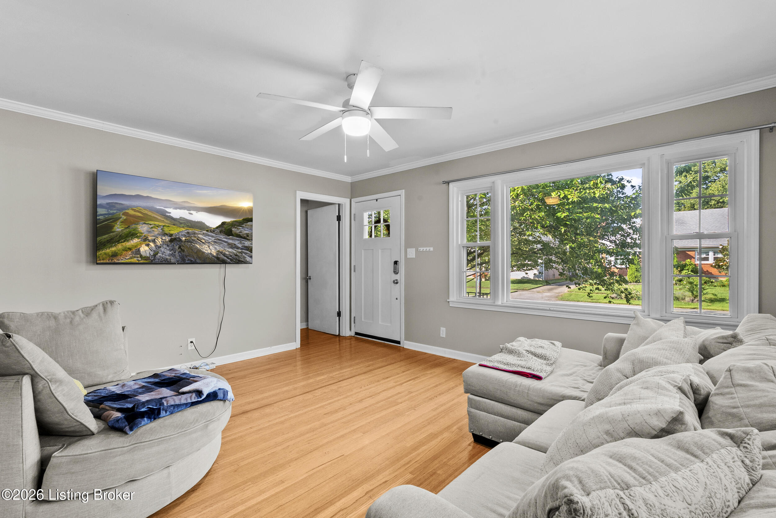 3027 Nadina Dr Property Photo 4