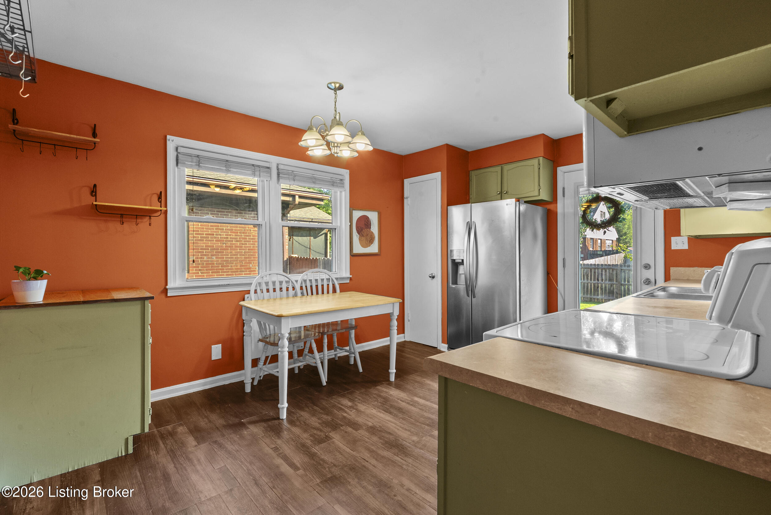 3027 Nadina Dr Property Photo 7