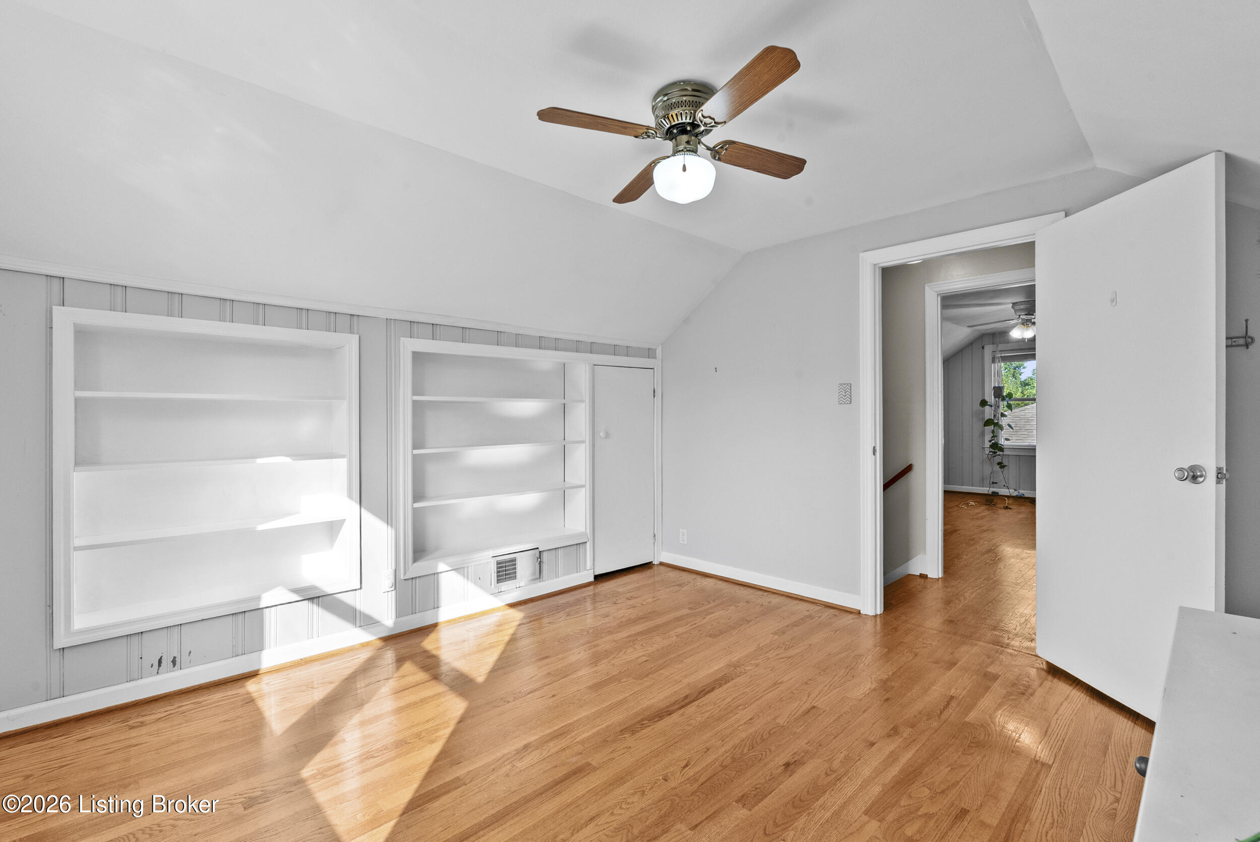 3027 Nadina Dr Property Photo 22