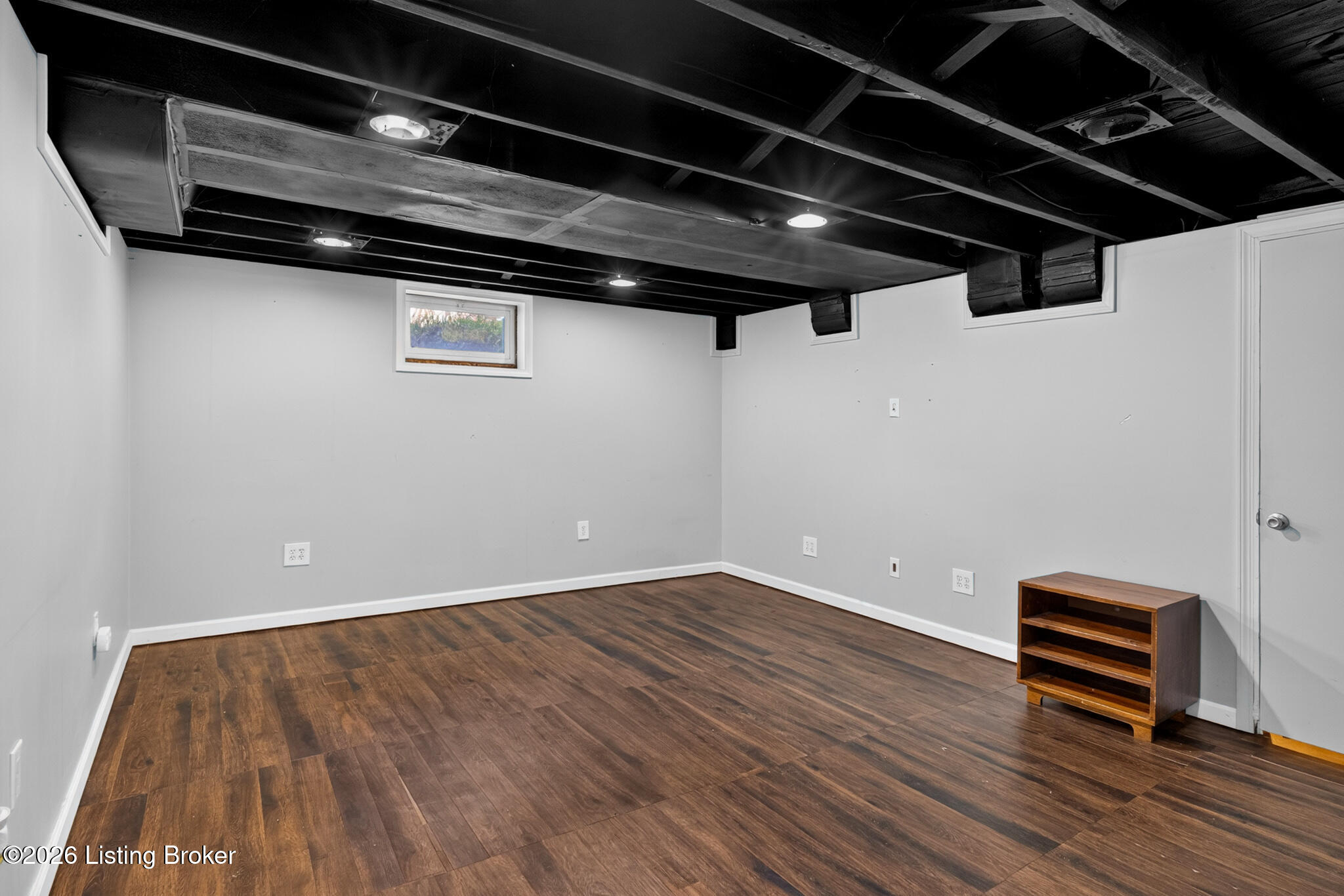 3027 Nadina Dr Property Photo 24