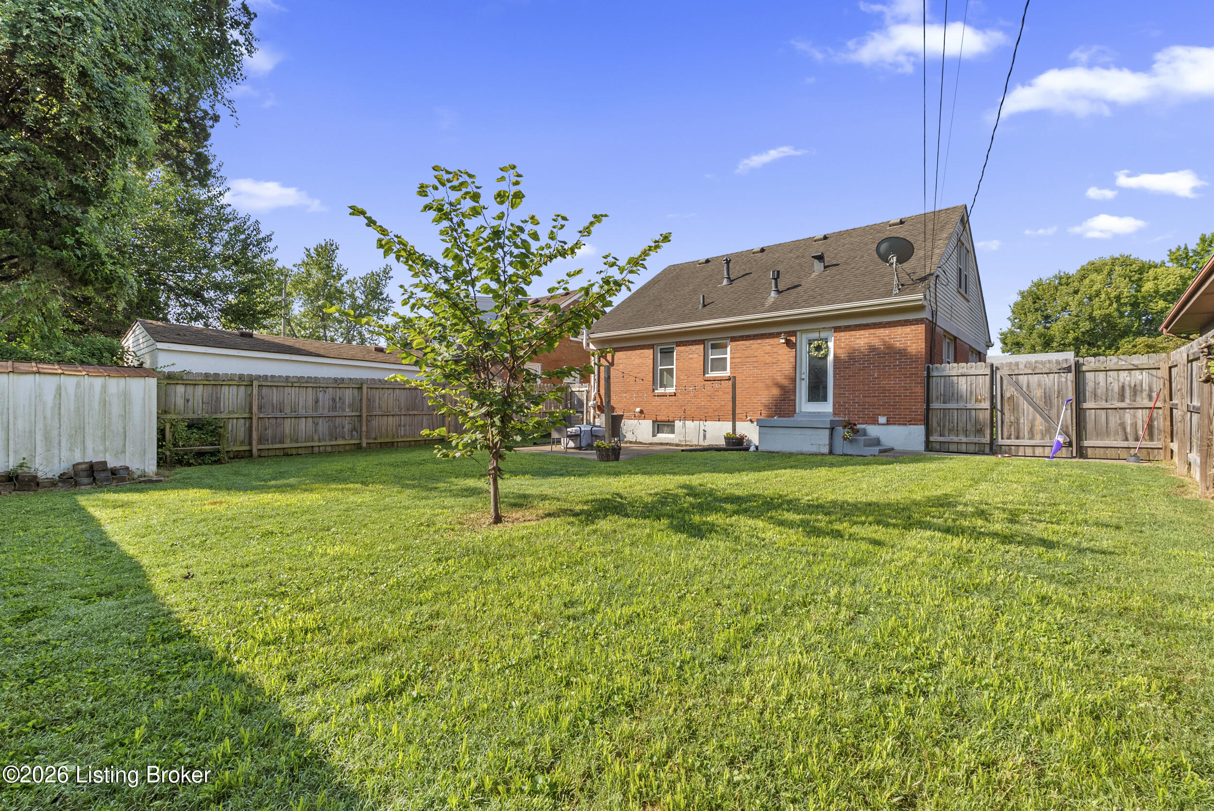 3027 Nadina Dr Property Photo 28