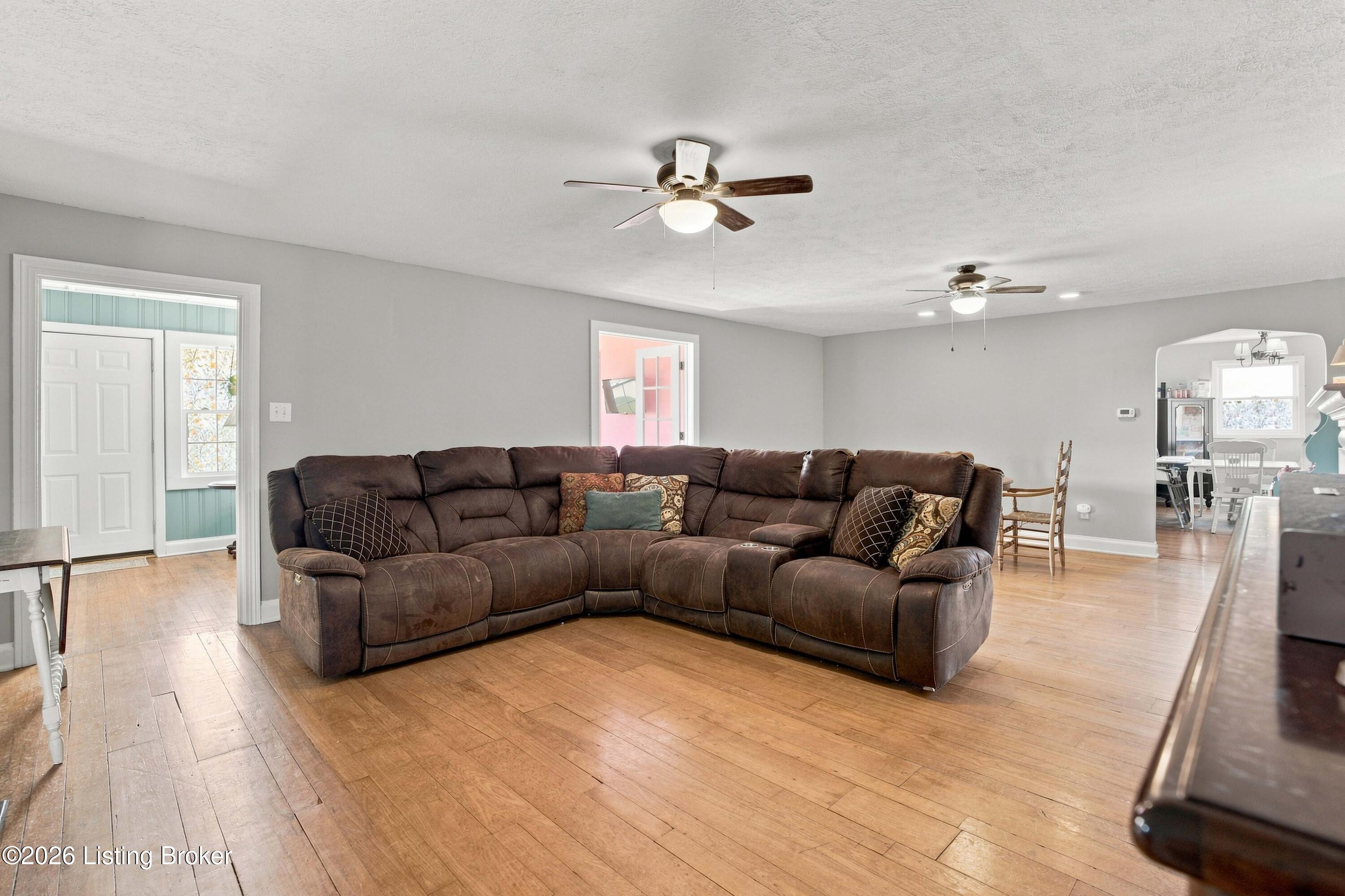 112 Hunters Ridge Dr Property Photo 7