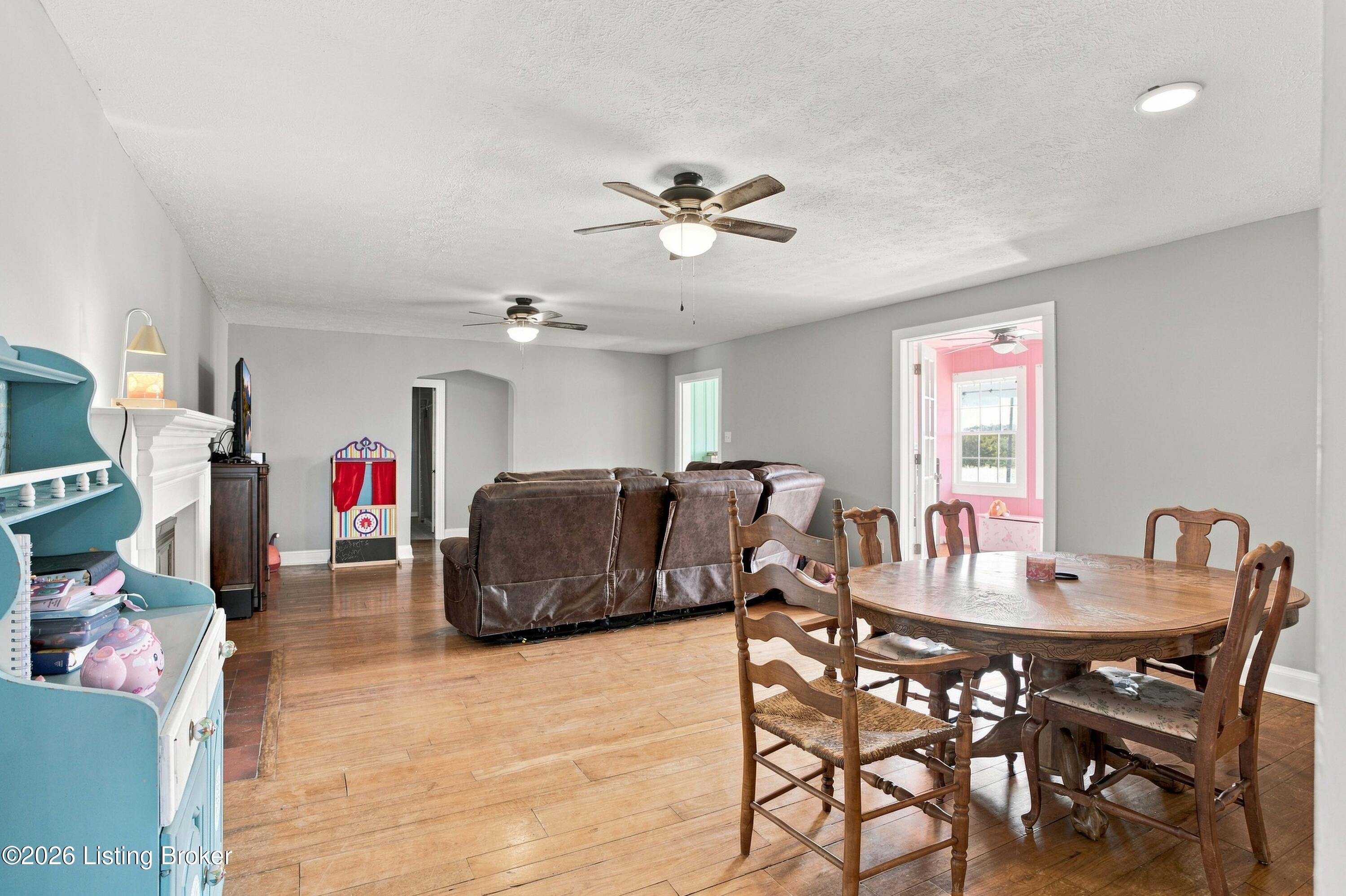 112 Hunters Ridge Dr Property Photo 9