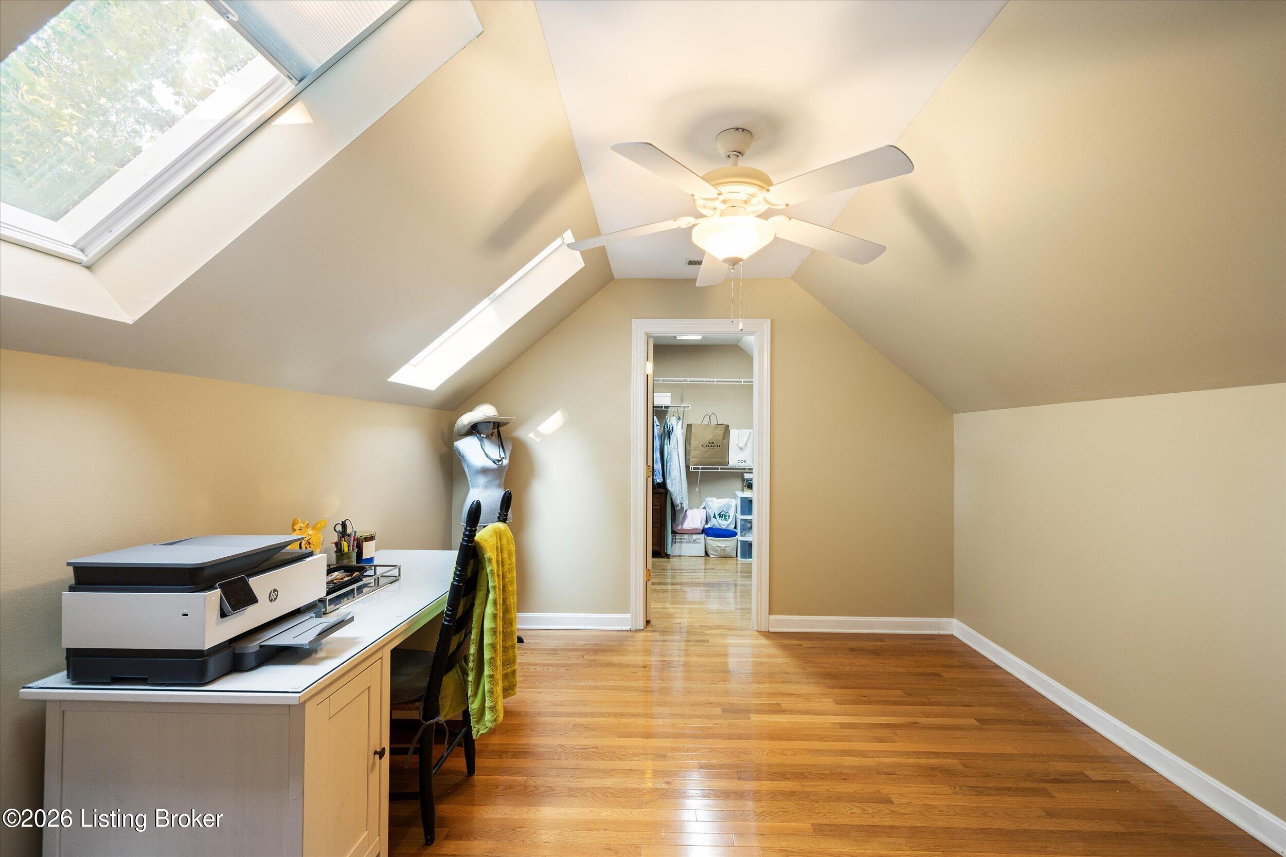10520 Mountain Ash Ln Property Photo 24