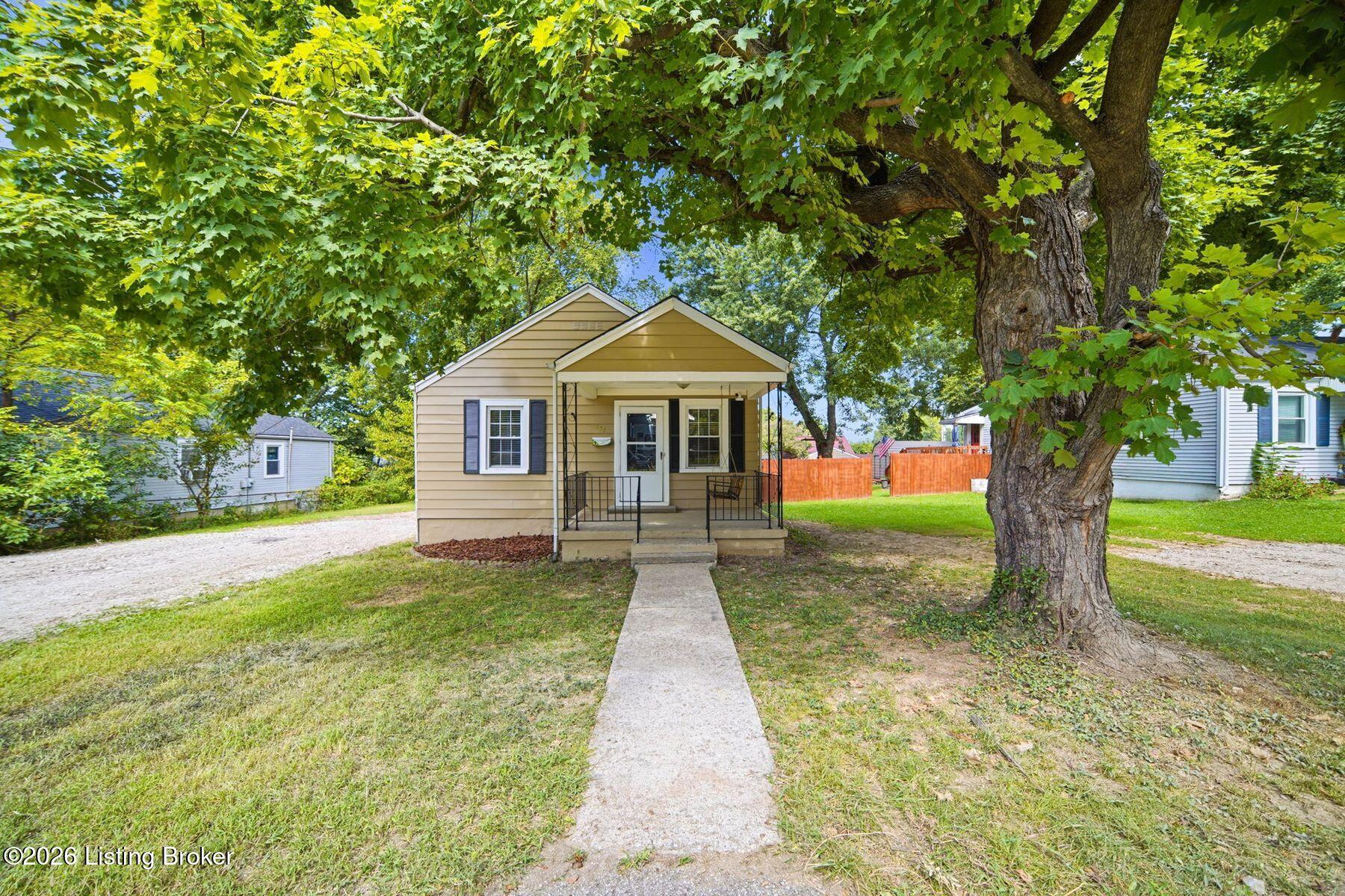 210 Laffoon Dr Property Photo 3