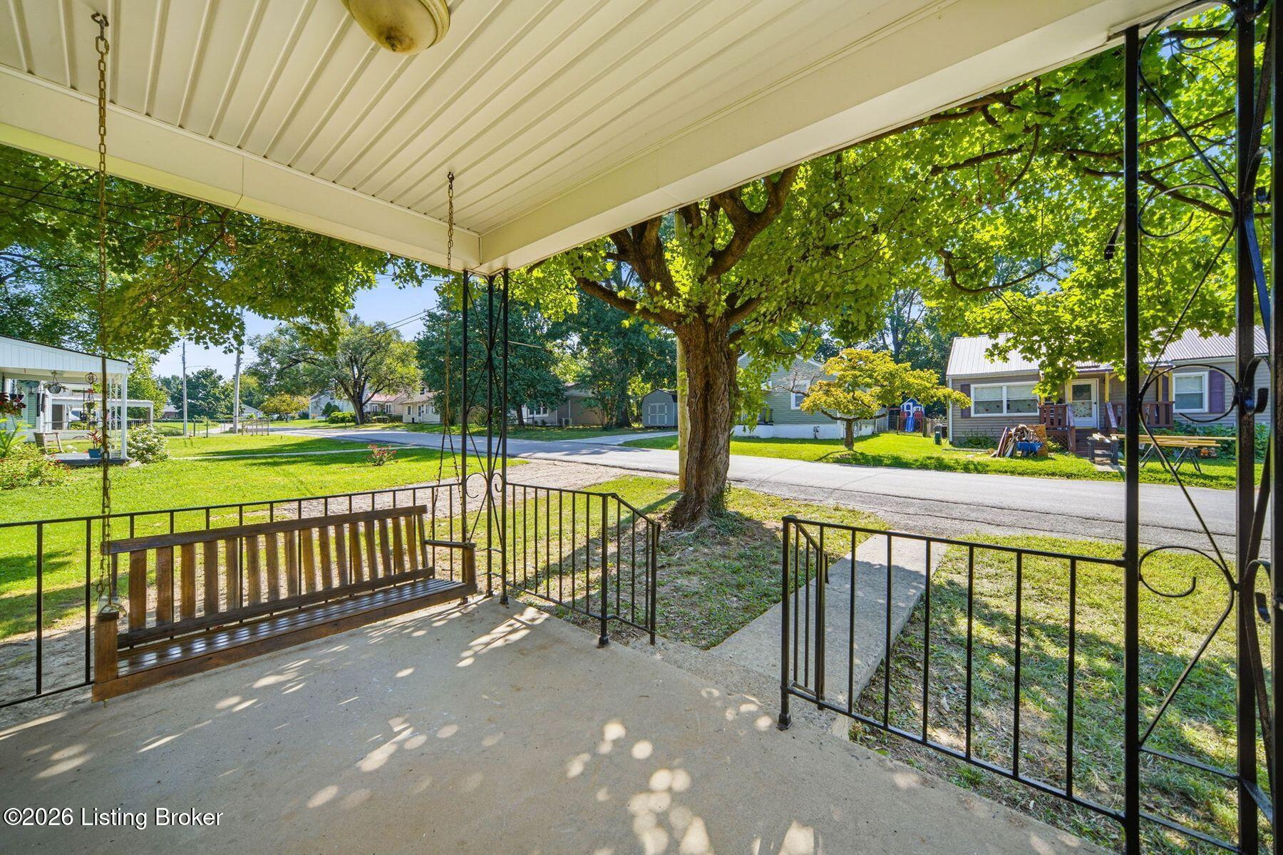 210 Laffoon Dr Property Photo 8