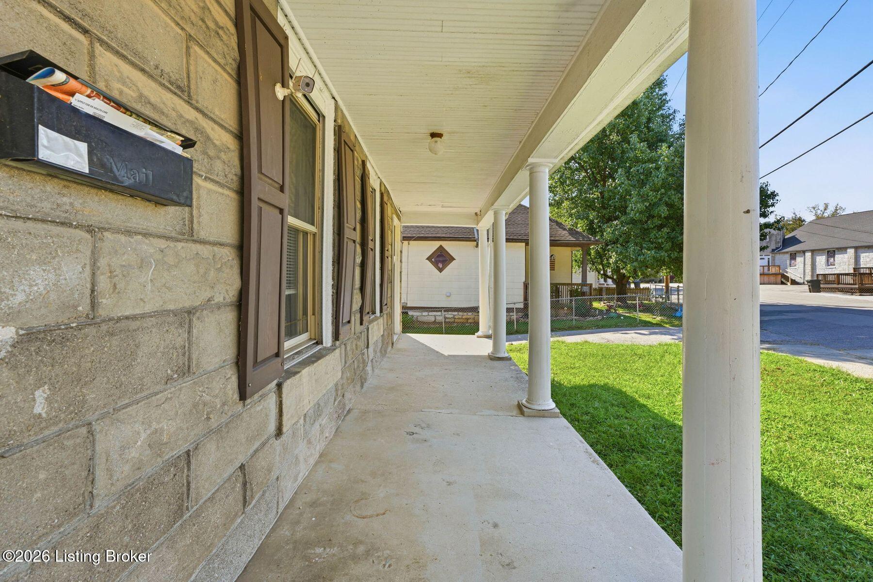 365 Owenton Rd Property Photo 4