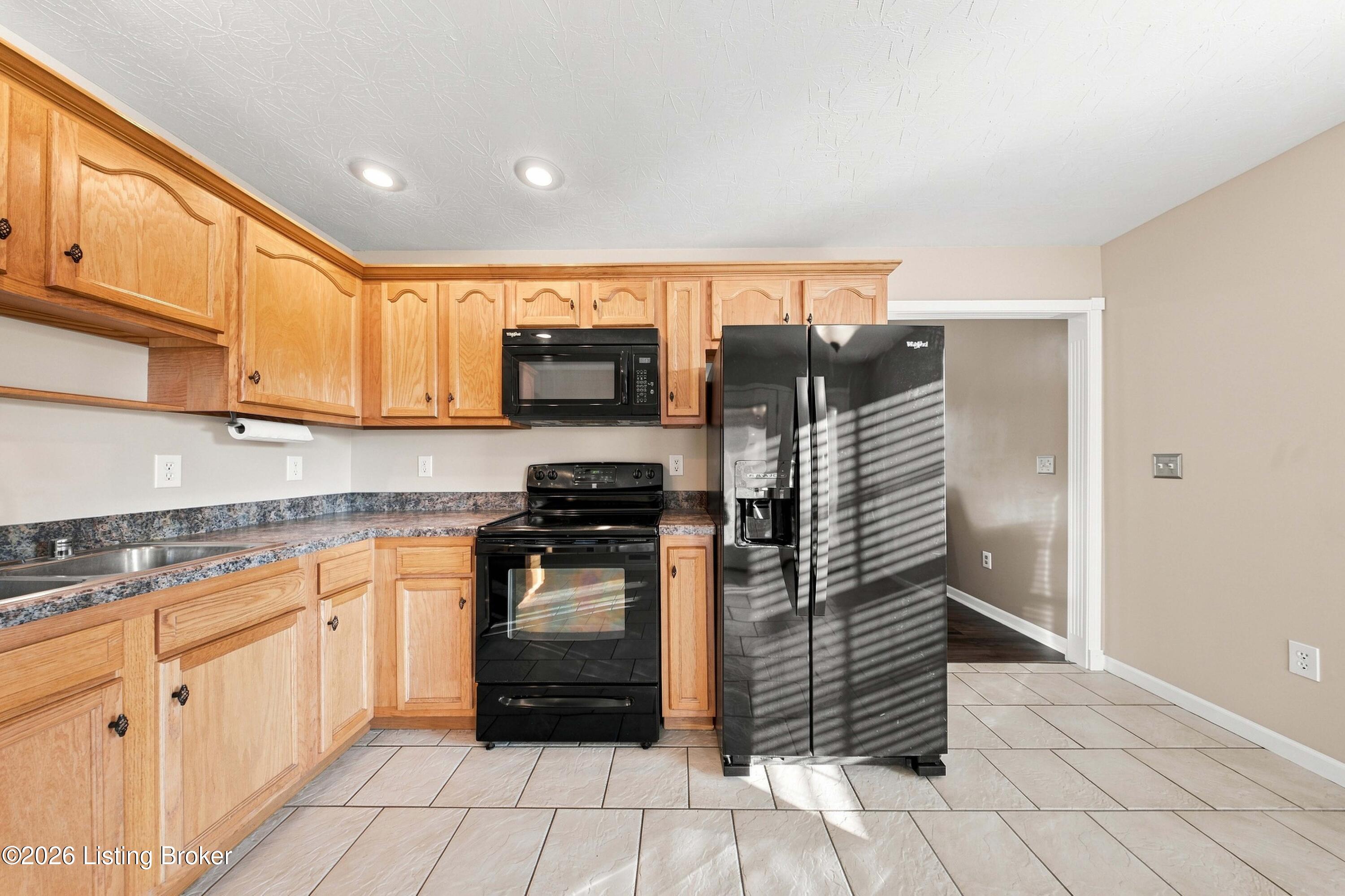 180 Treasure Bay Ct Property Photo 15