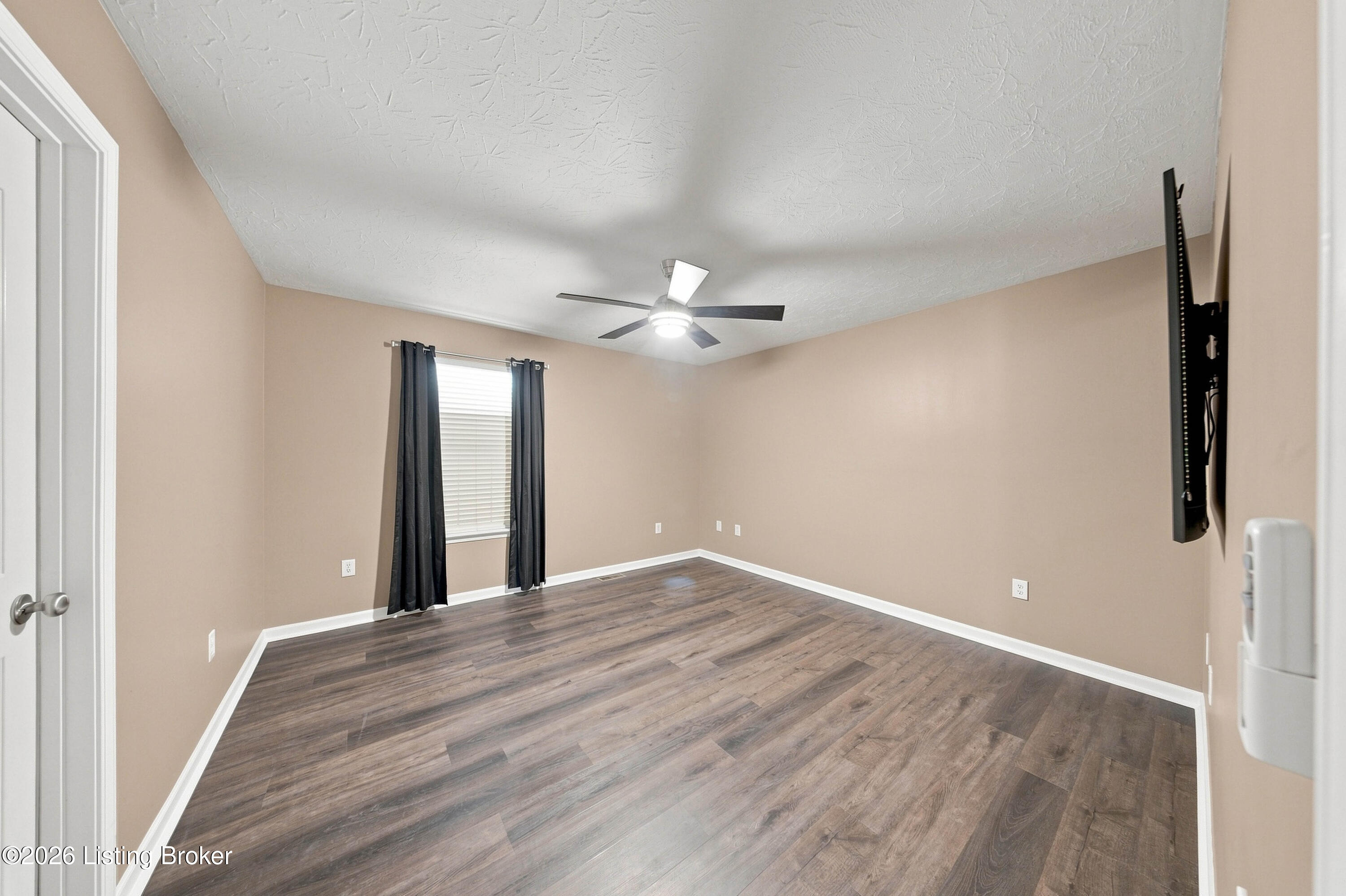 180 Treasure Bay Ct Property Photo 25