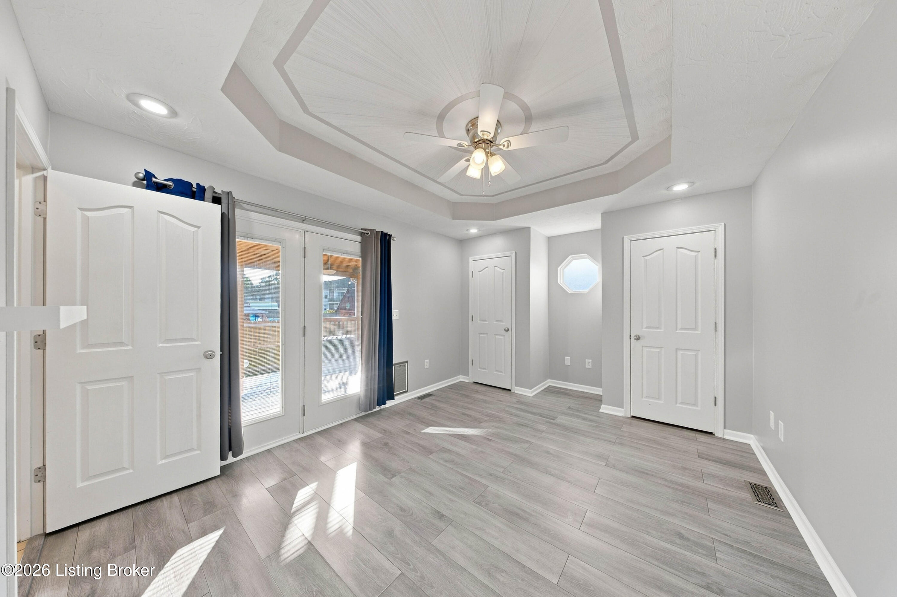180 Treasure Bay Ct Property Photo 29